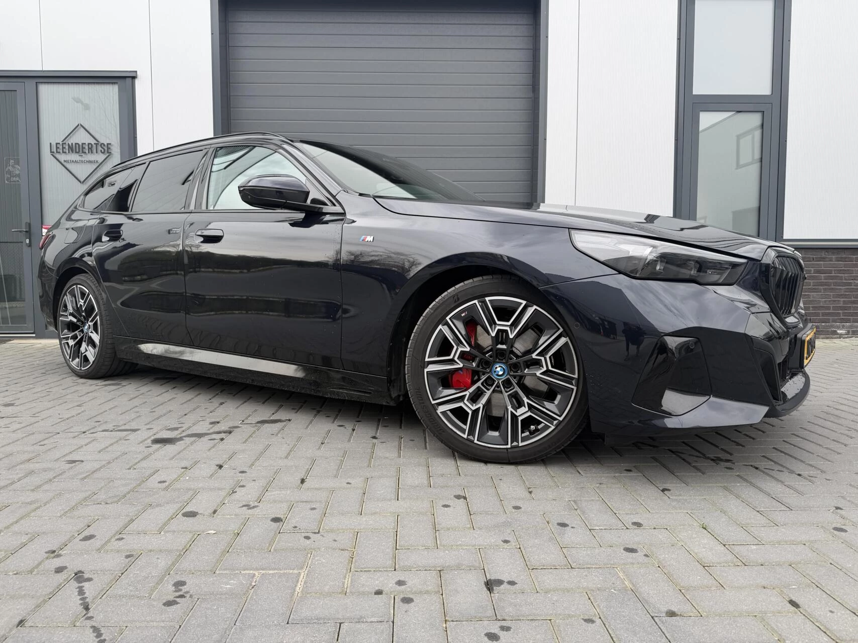 Hoofdafbeelding BMW i5