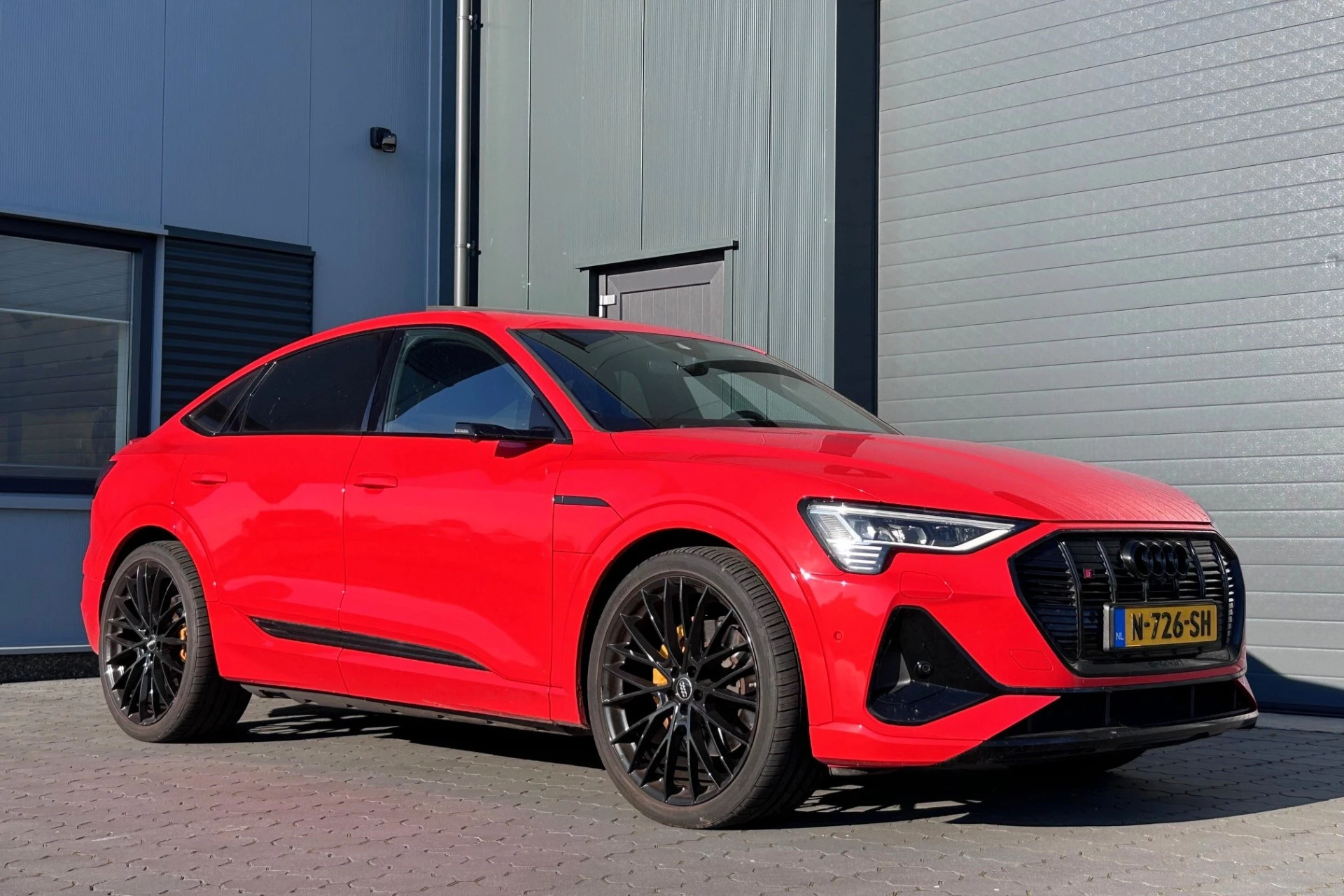 Hoofdafbeelding Audi e-tron