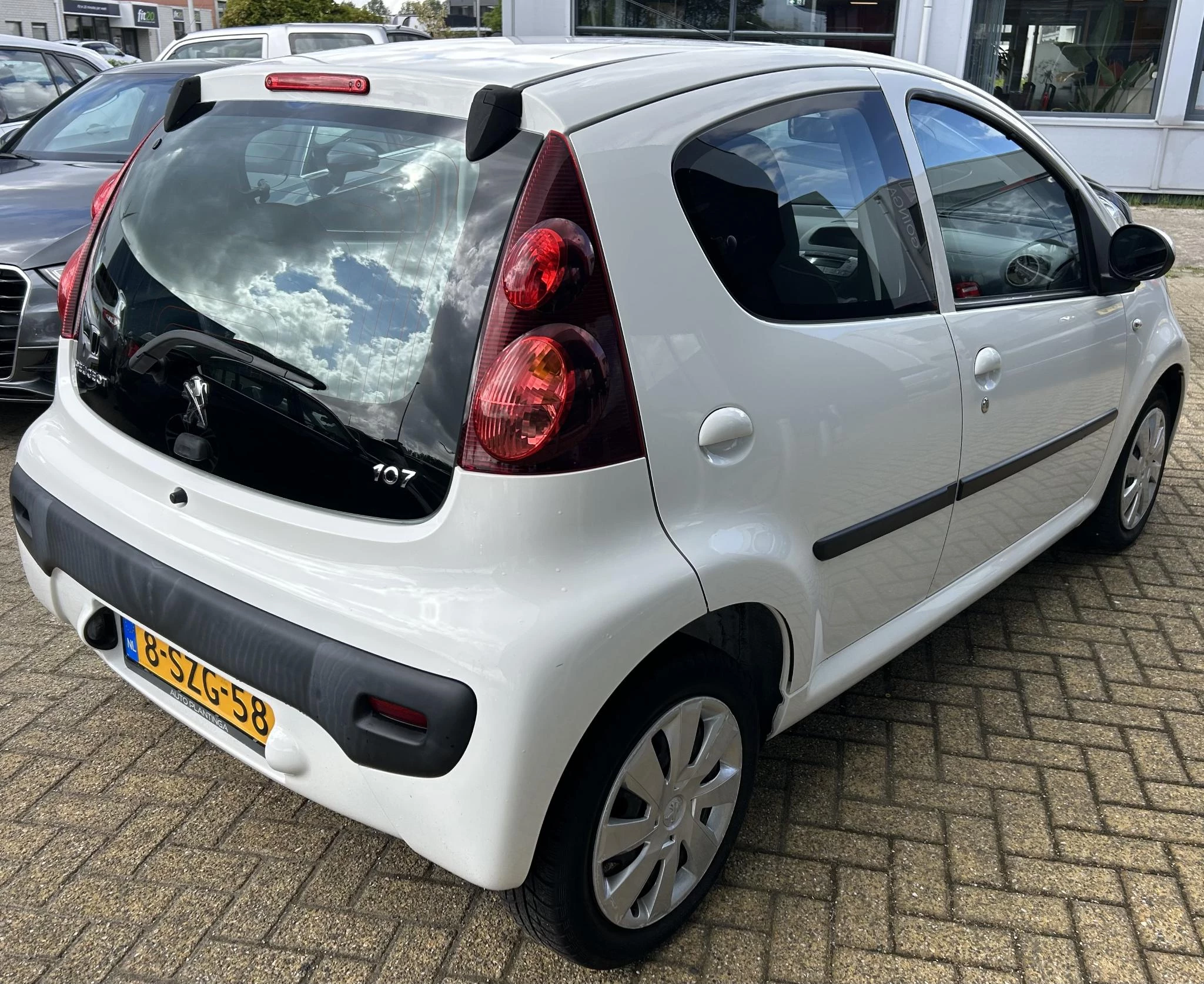 Hoofdafbeelding Peugeot 107
