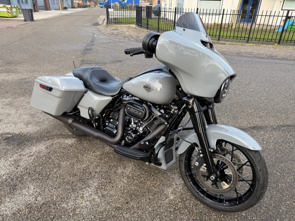 Hoofdafbeelding Harley-Davidson Street Glide