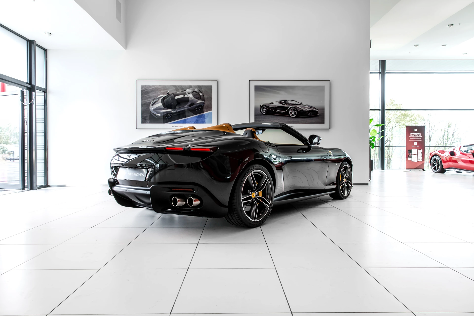 Hoofdafbeelding Ferrari Roma