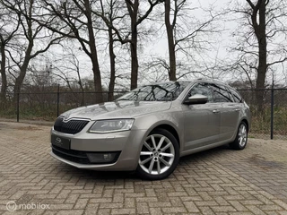 Skoda Octavia Combi 1.4 TSI/VOL/NWAPK/AUTOMAAT/TRKHAAK/STLVW