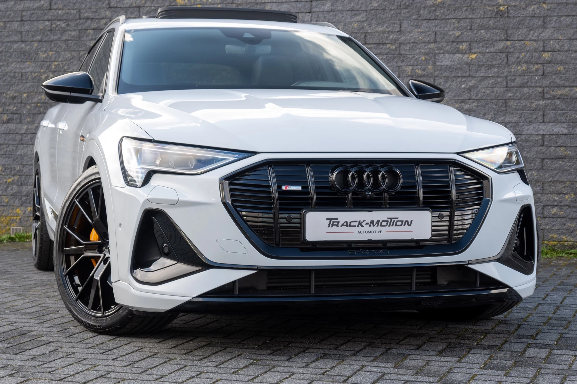 Hoofdafbeelding Audi e-tron
