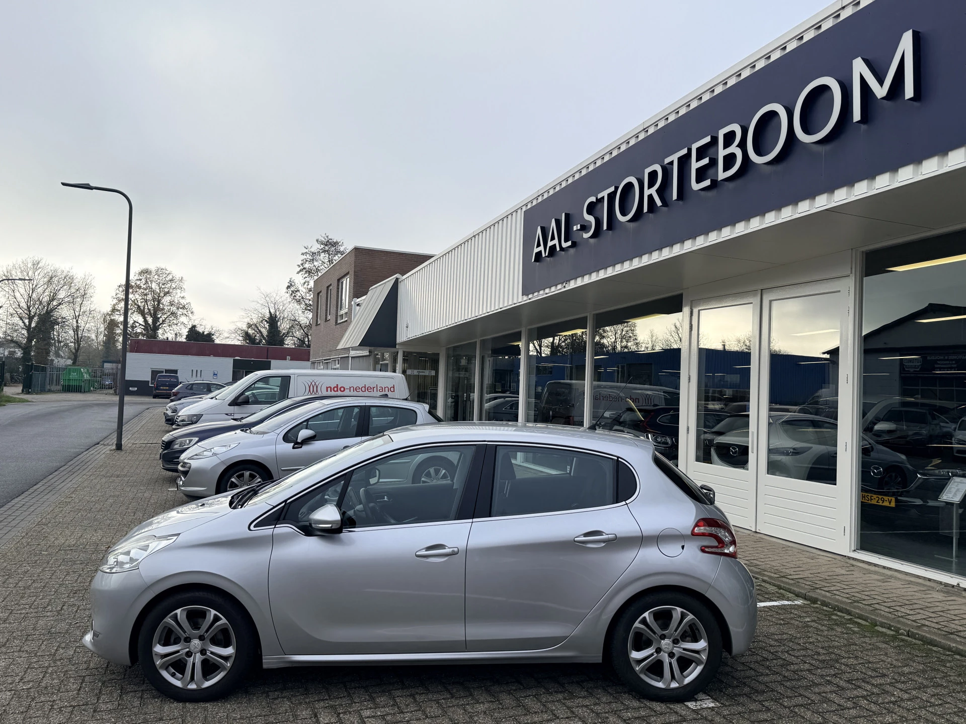Hoofdafbeelding Peugeot 208