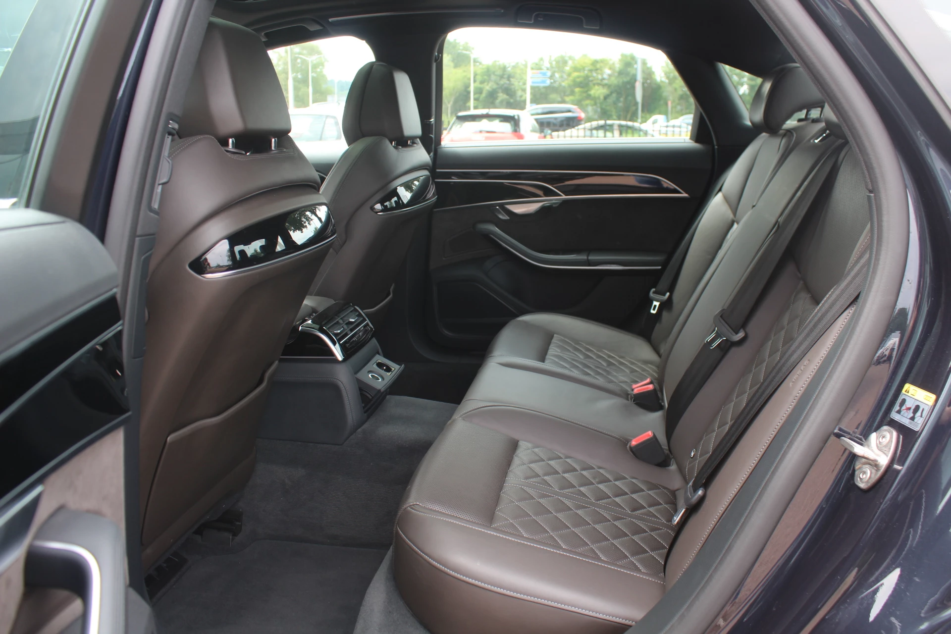 Hoofdafbeelding Audi A8