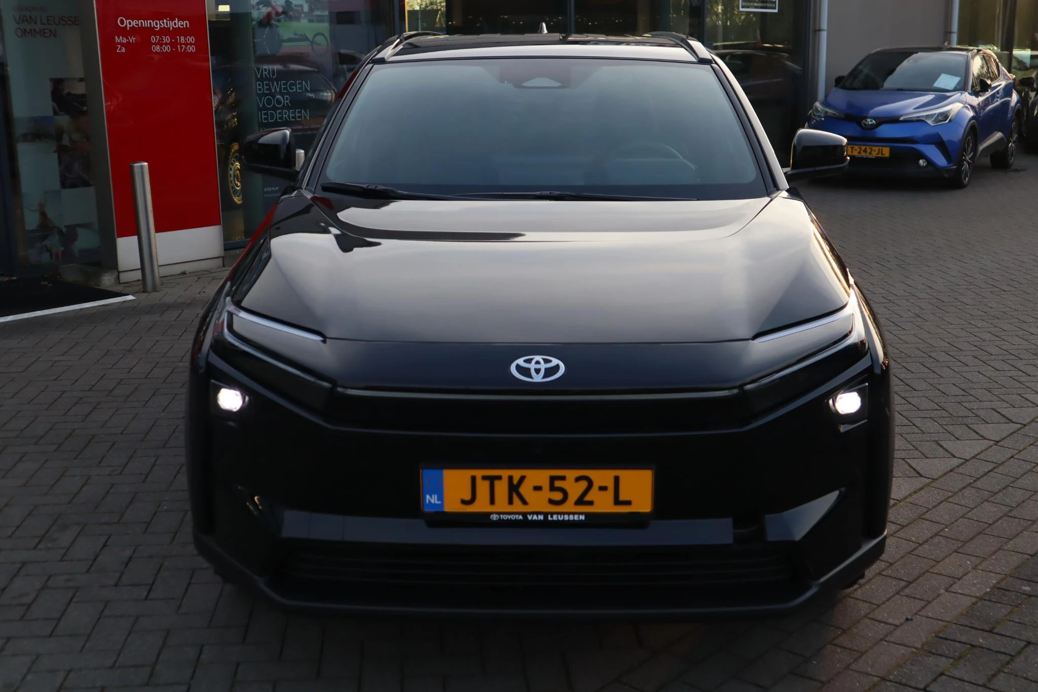 Hoofdafbeelding Toyota bZ4X