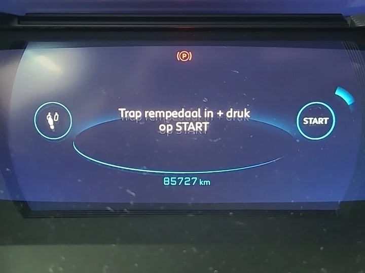 Hoofdafbeelding Peugeot e-2008