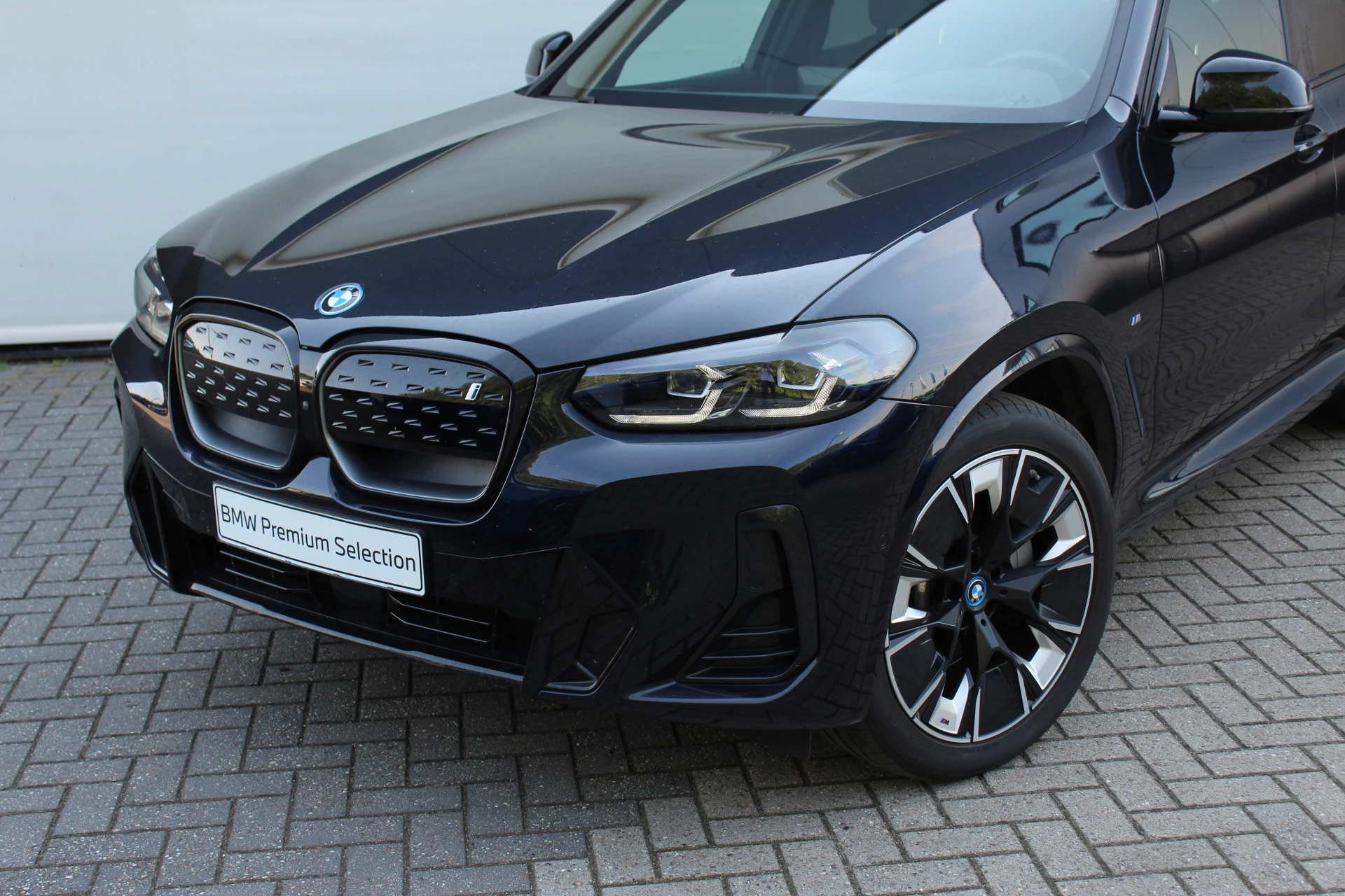 Hoofdafbeelding BMW iX3