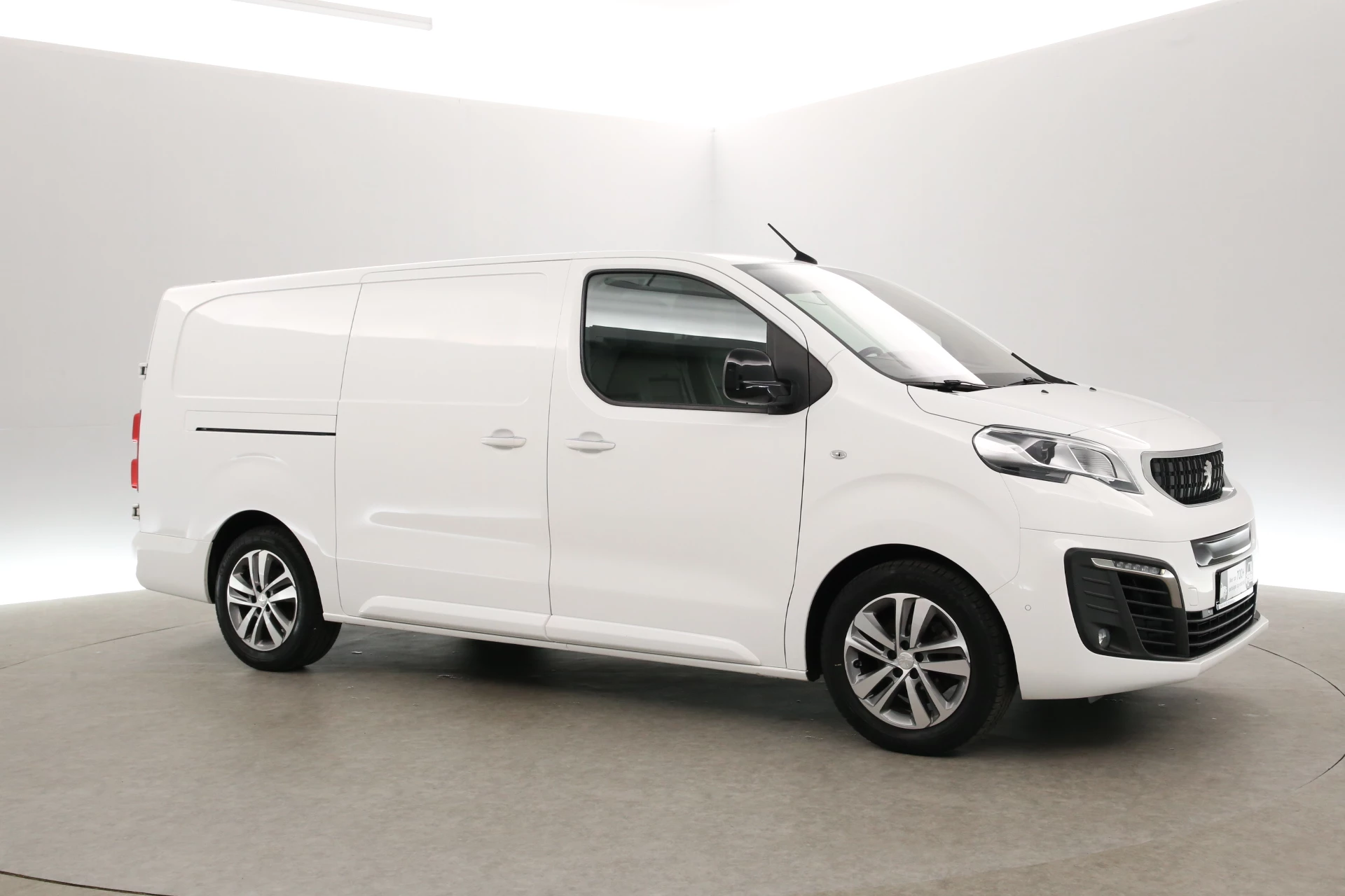 Hoofdafbeelding Peugeot e-Expert
