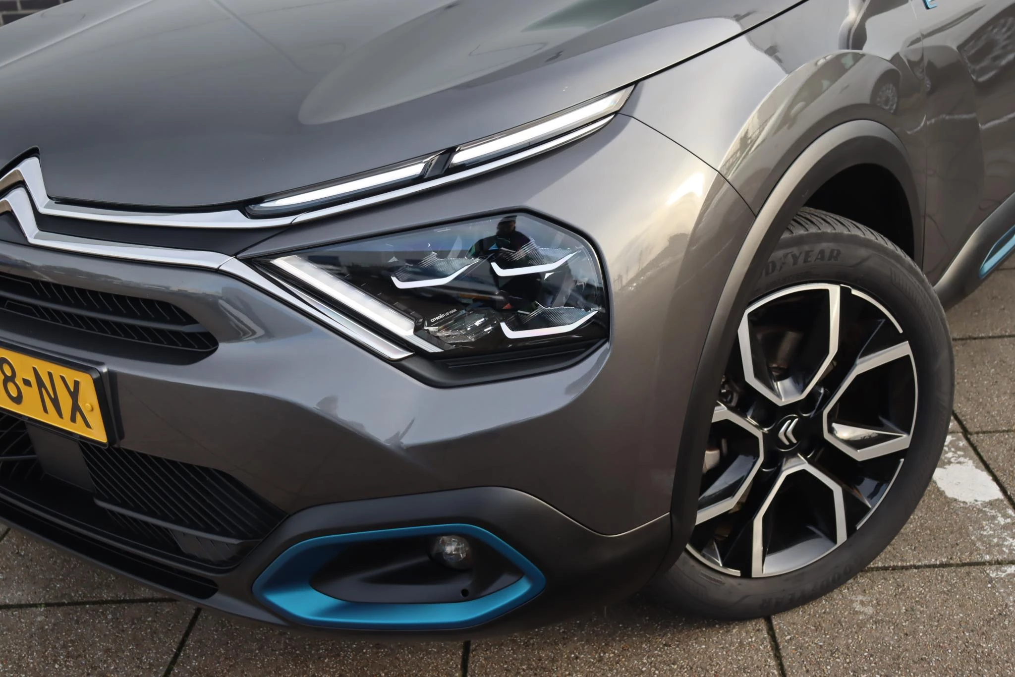 Hoofdafbeelding Citroën ë-C4 X