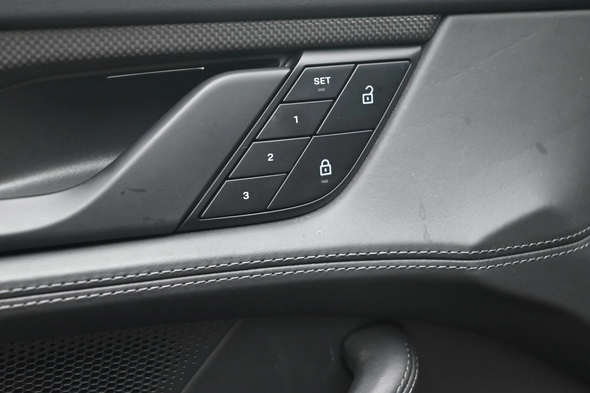 Hoofdafbeelding Porsche Taycan