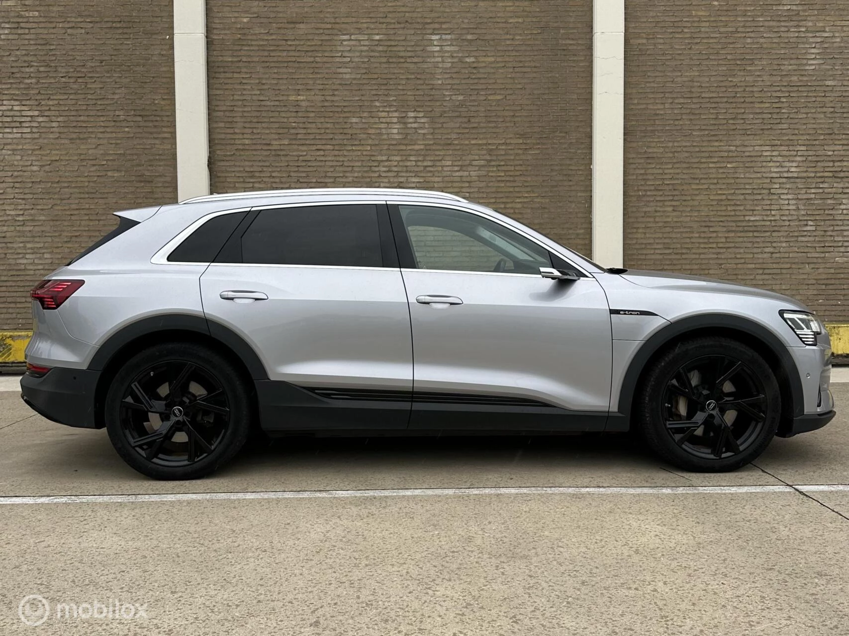 Hoofdafbeelding Audi e-tron