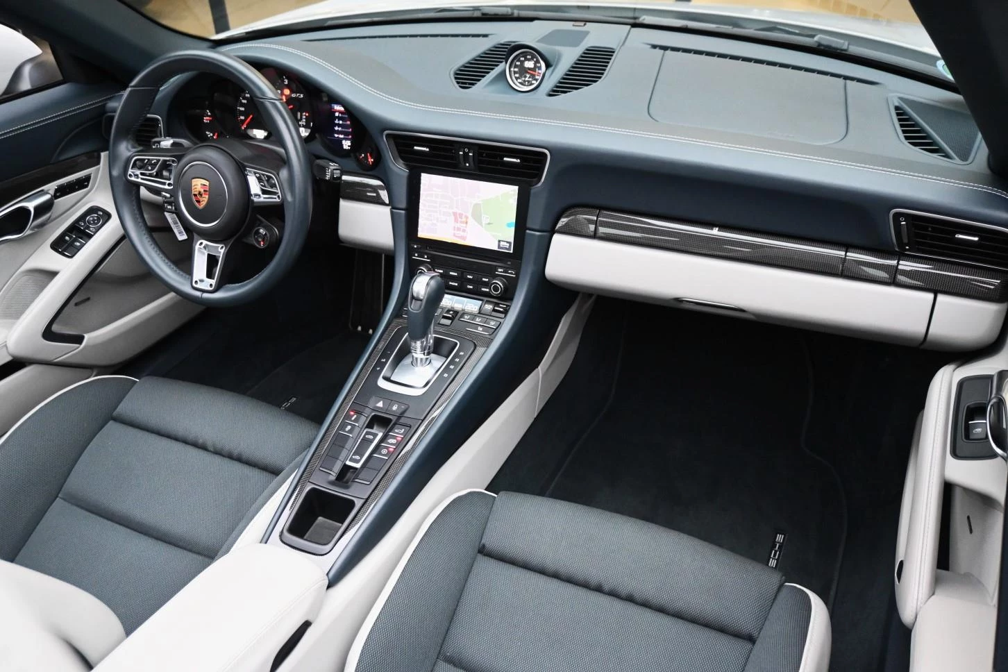 Hoofdafbeelding Porsche 911