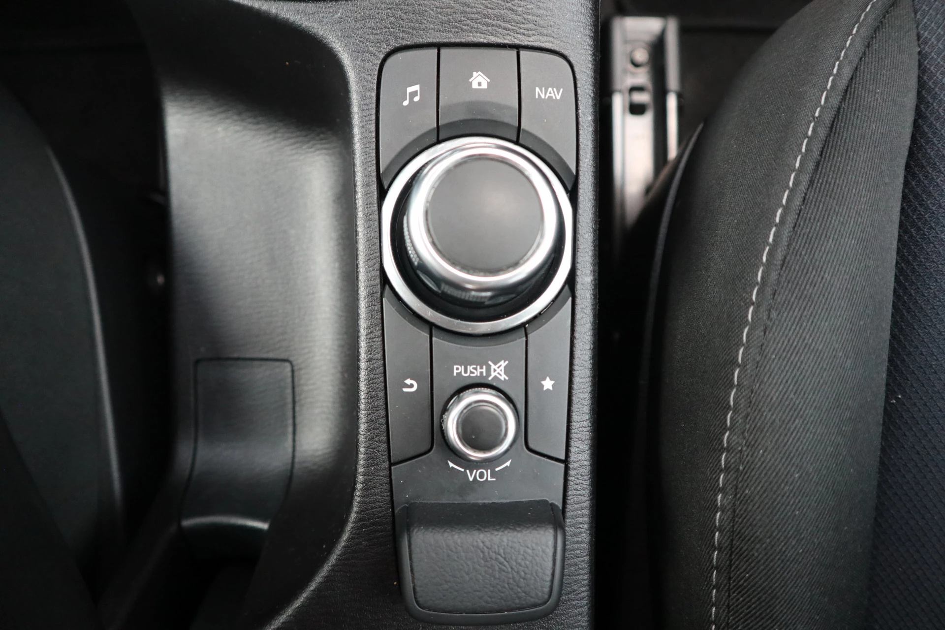 Hoofdafbeelding Mazda 2