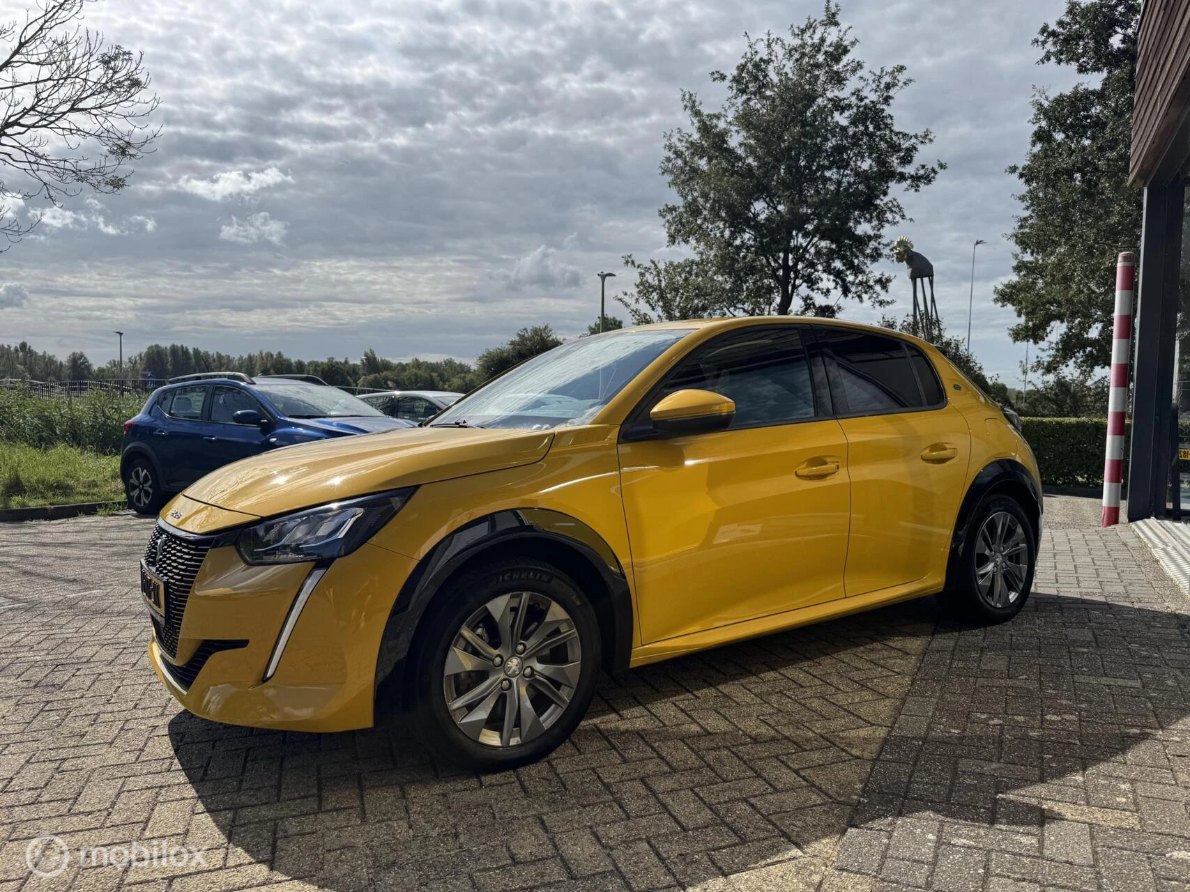 Hoofdafbeelding Peugeot e-208