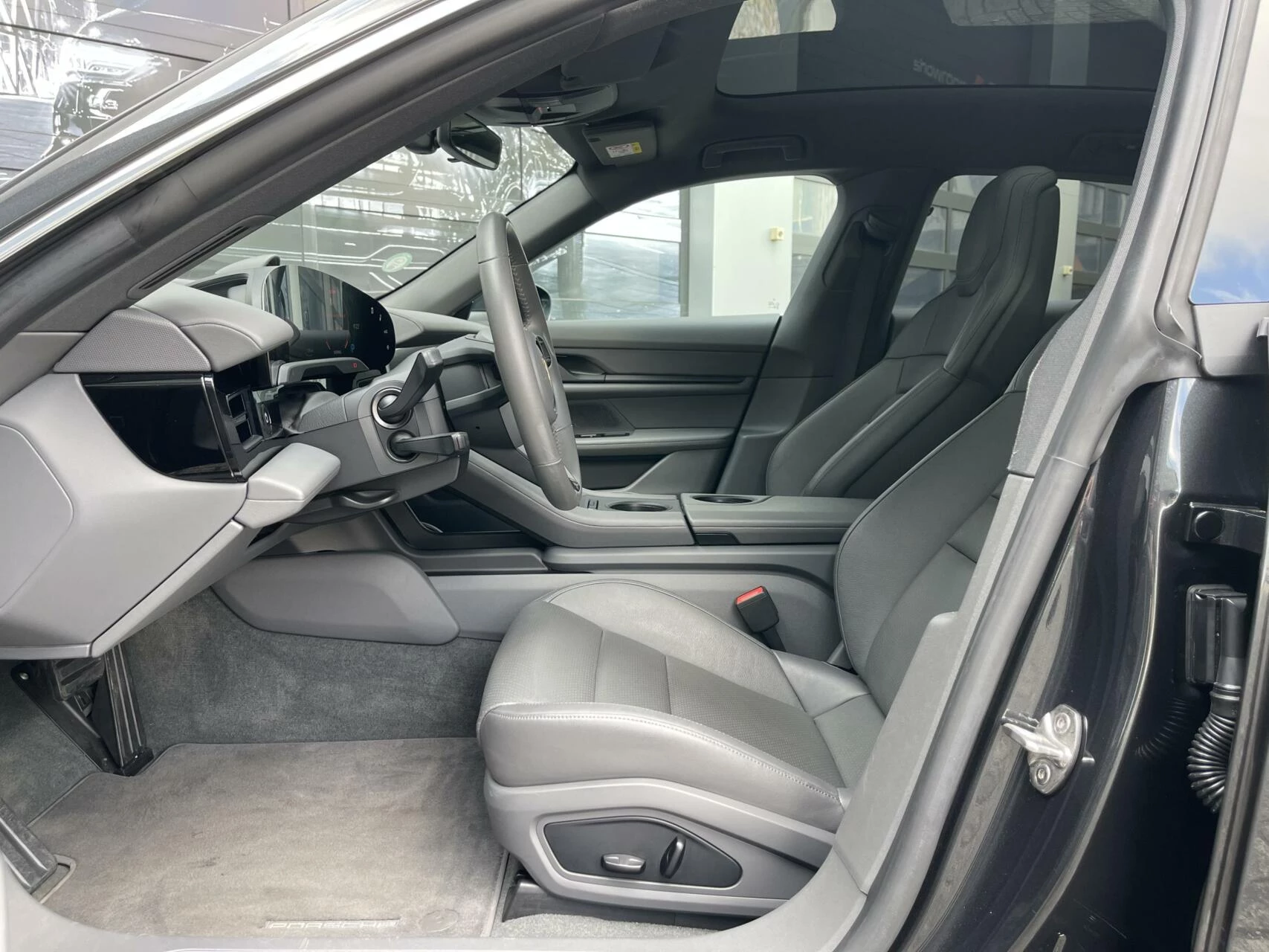 Hoofdafbeelding Porsche Taycan