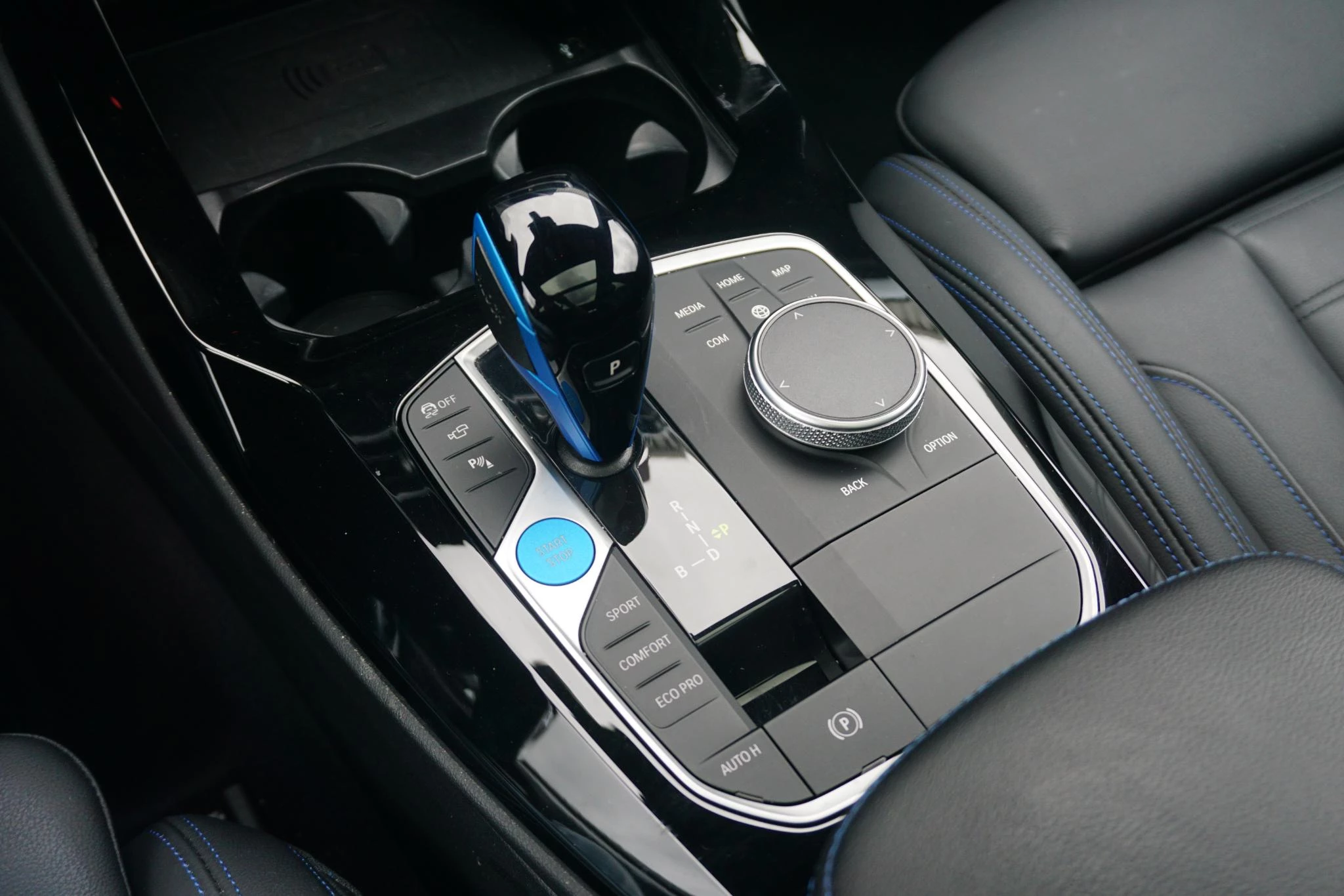 Hoofdafbeelding BMW iX3