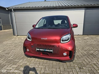 Hoofdafbeelding Smart Fortwo Smart fortwo cabrio EQ Comfort PLUS 18 kWh