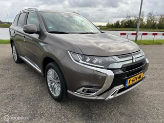 Hoofdafbeelding Mitsubishi Outlander Mitsubishi Outlander 2.4 PHEV Instyle Full opt. Trekhaak