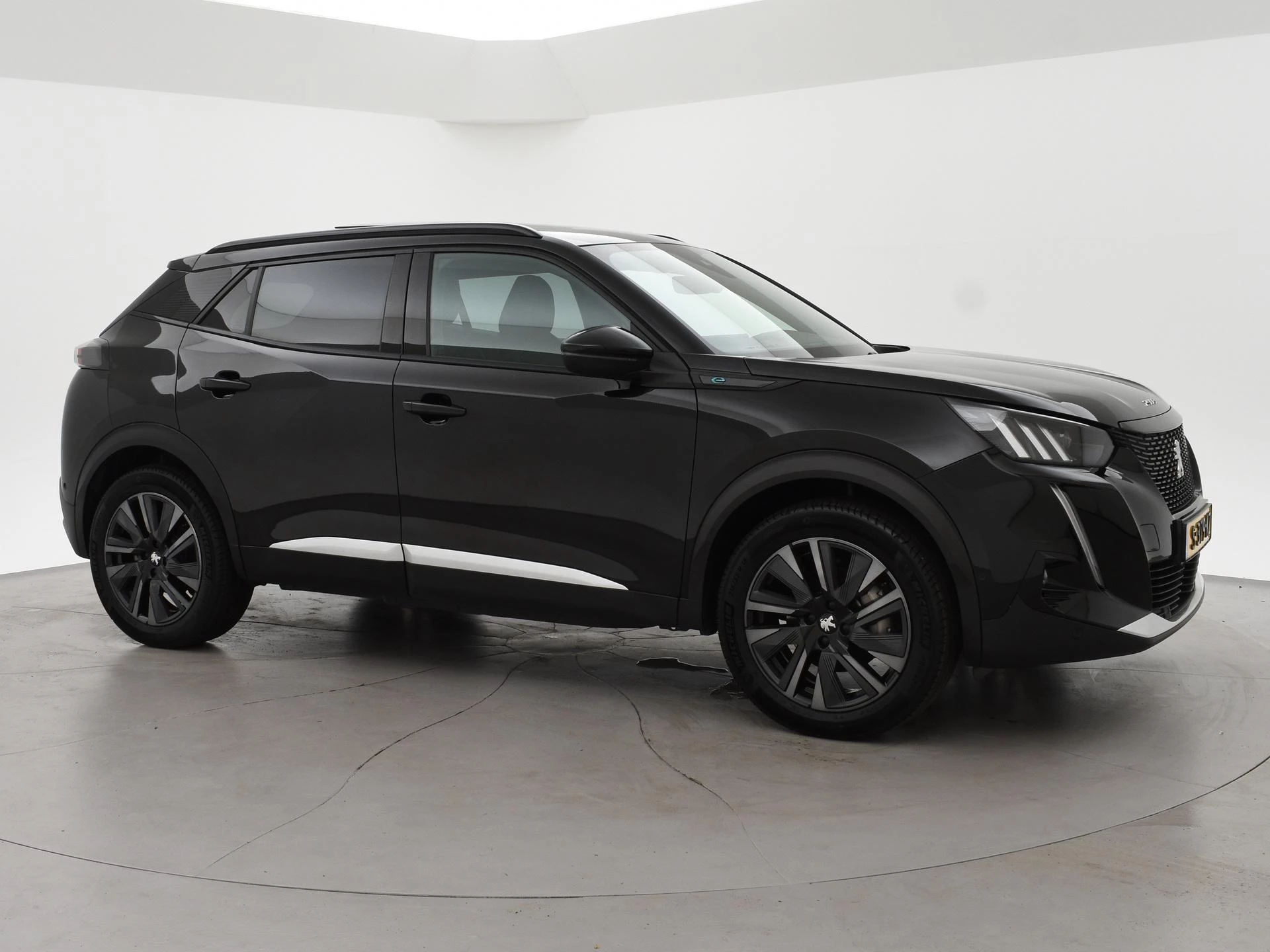 Hoofdafbeelding Peugeot e-2008