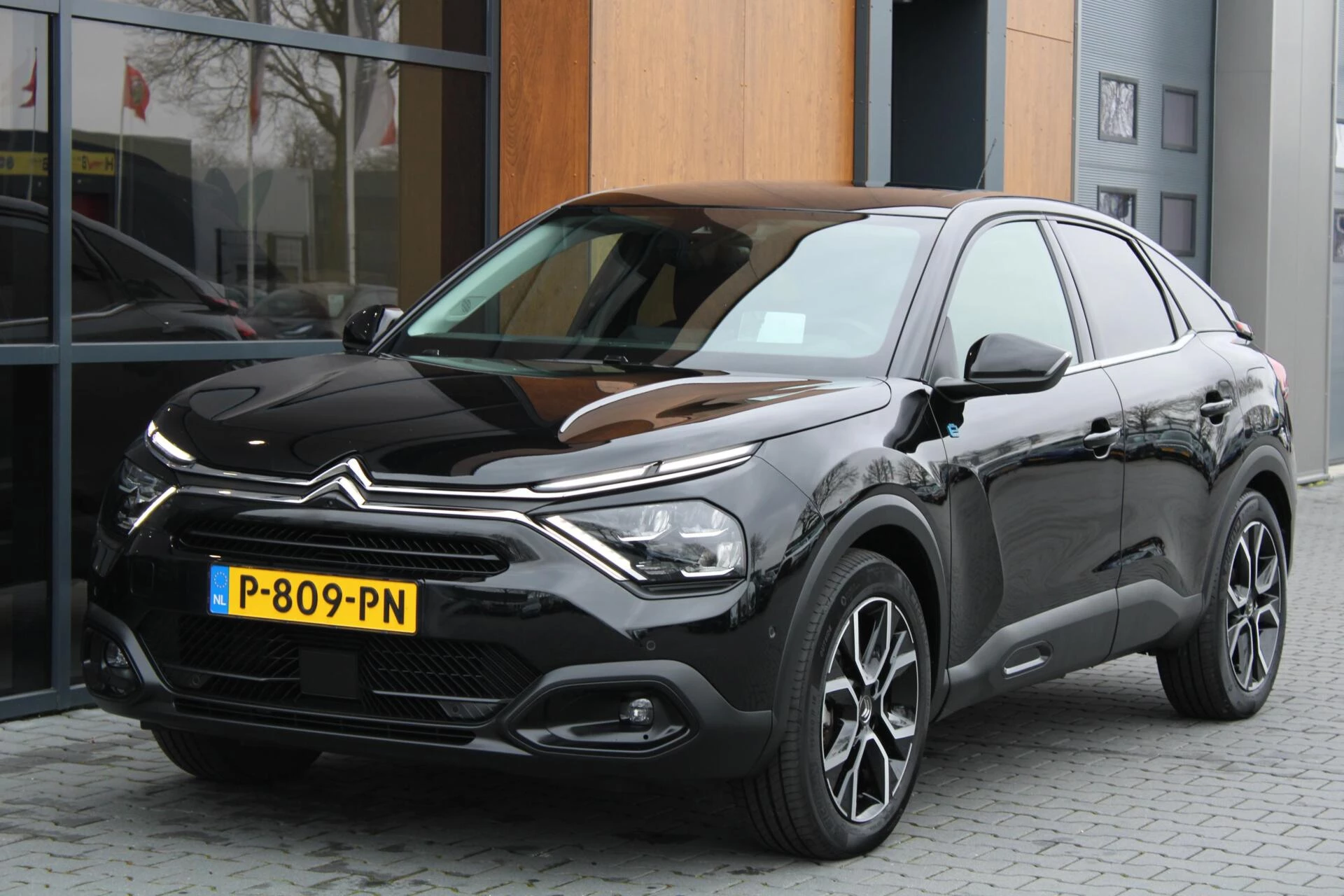 Hoofdafbeelding Citroën ë-C4