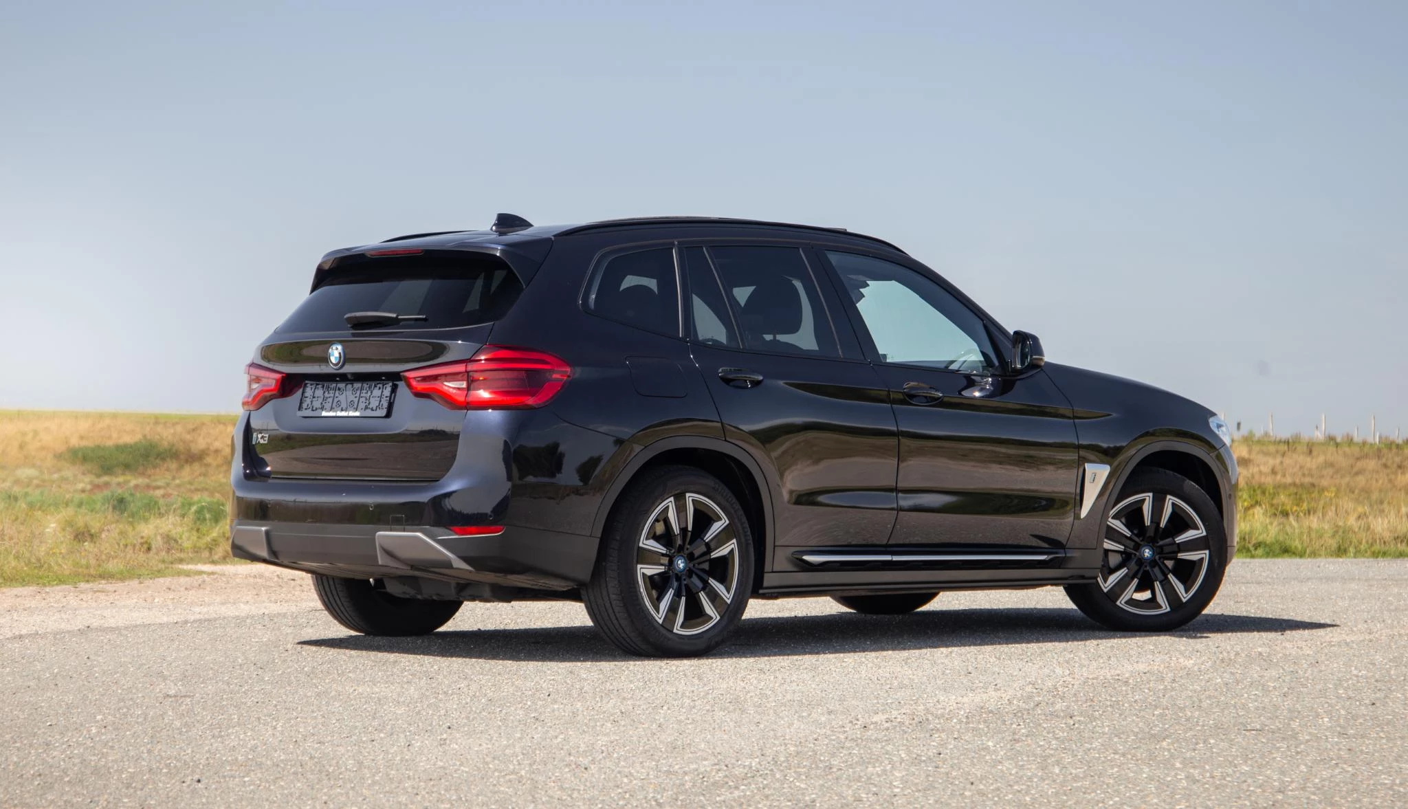 Hoofdafbeelding BMW iX3