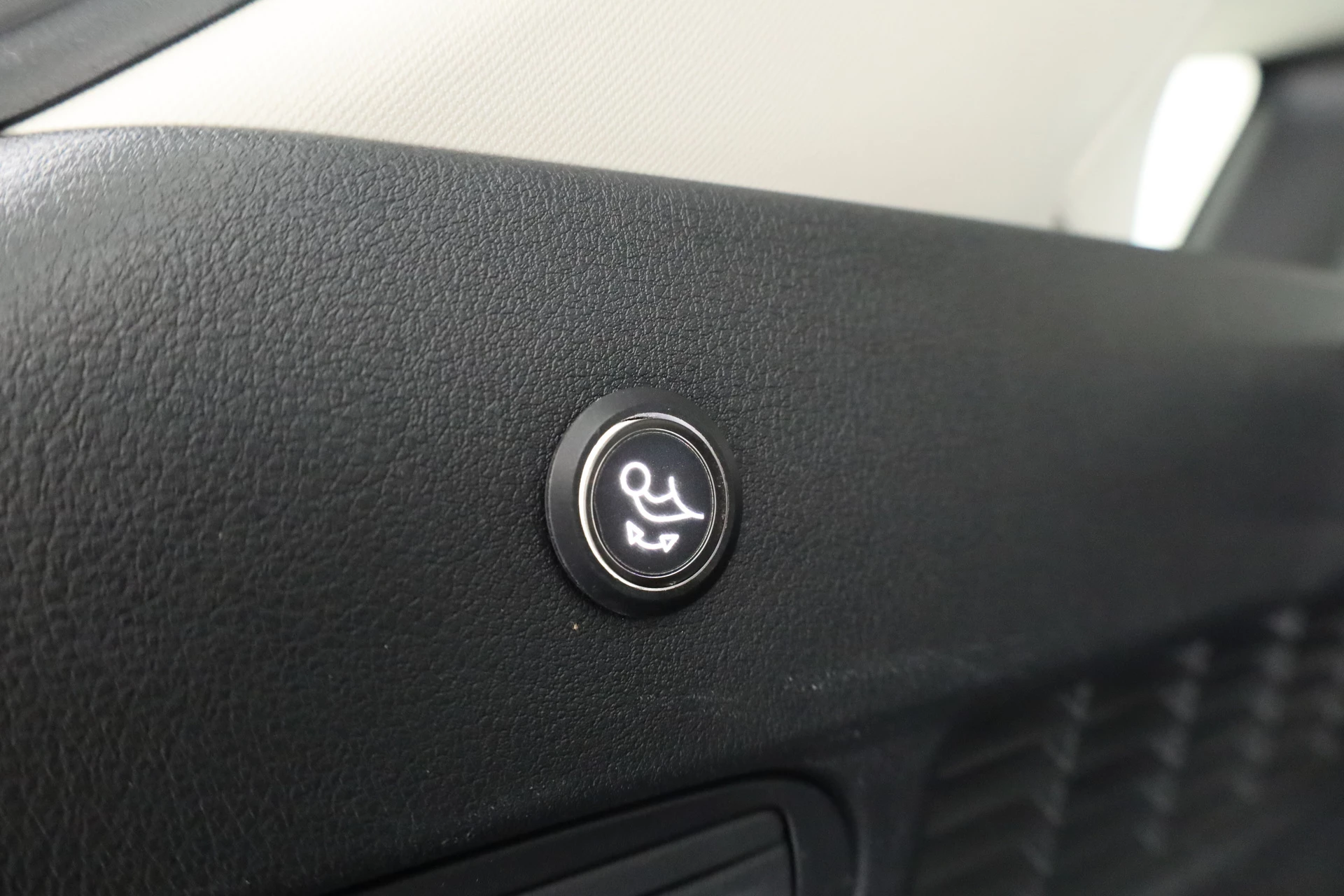 Hoofdafbeelding Mazda CX-60