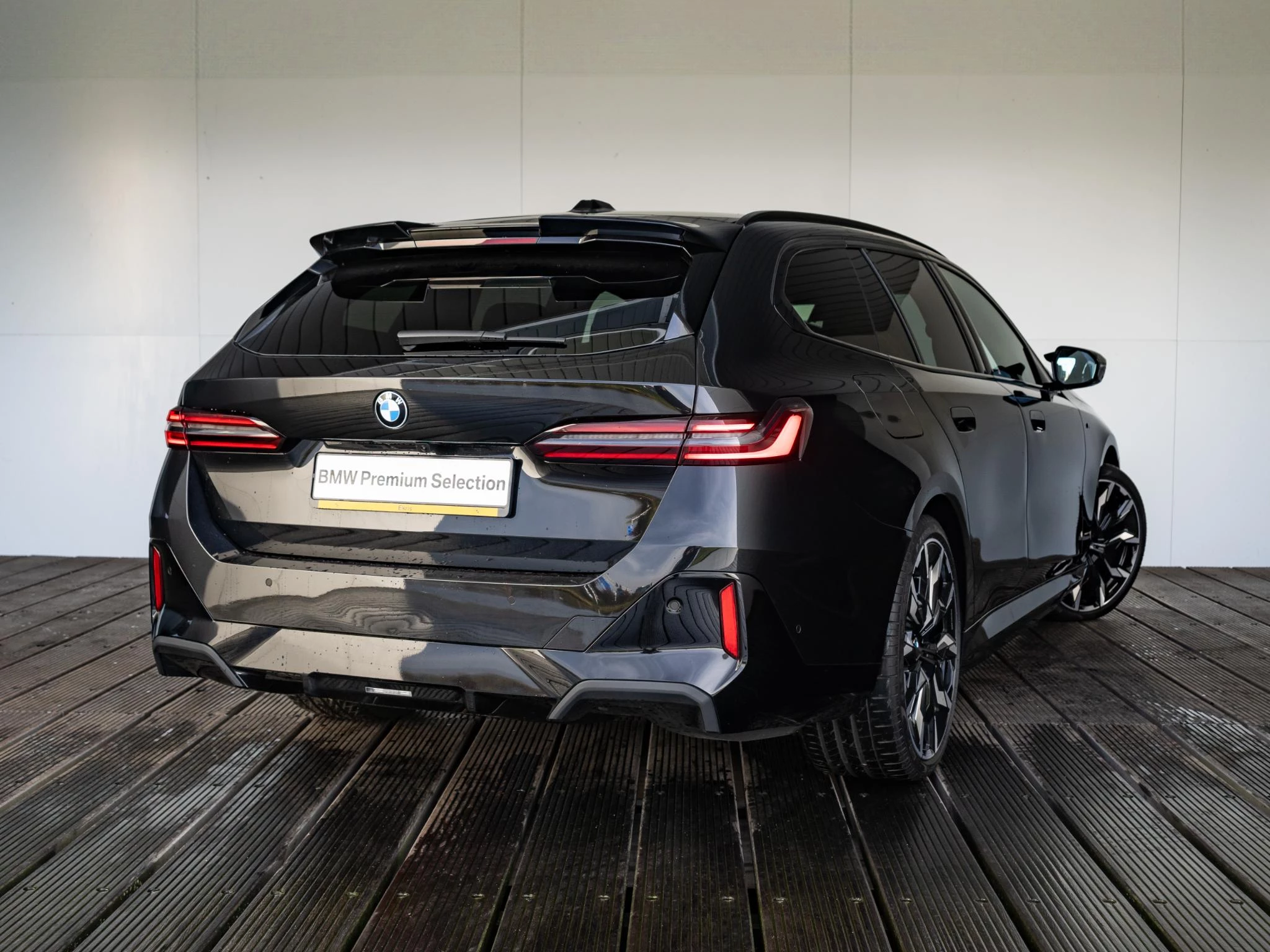 Hoofdafbeelding BMW i5