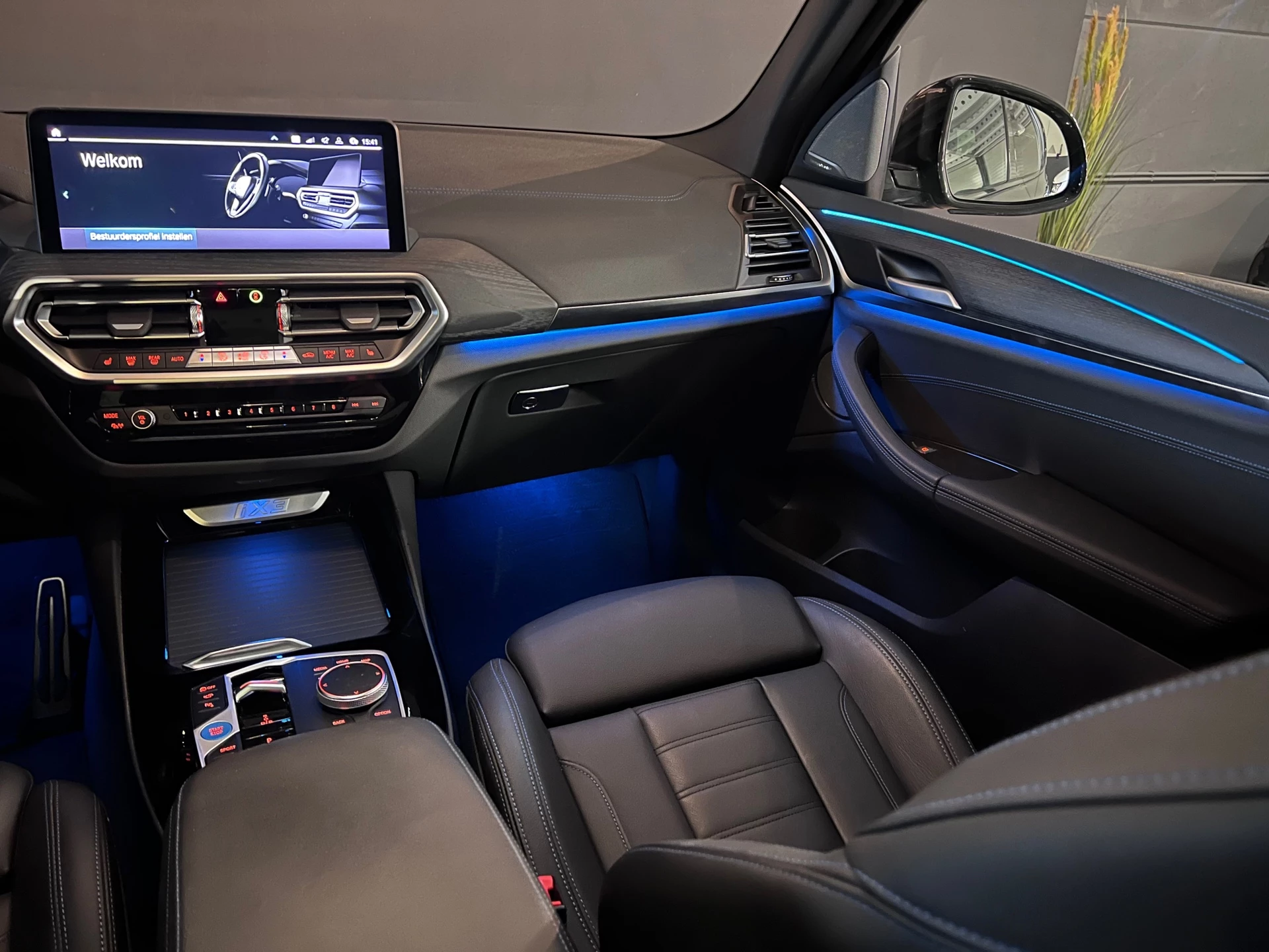 Hoofdafbeelding BMW iX3