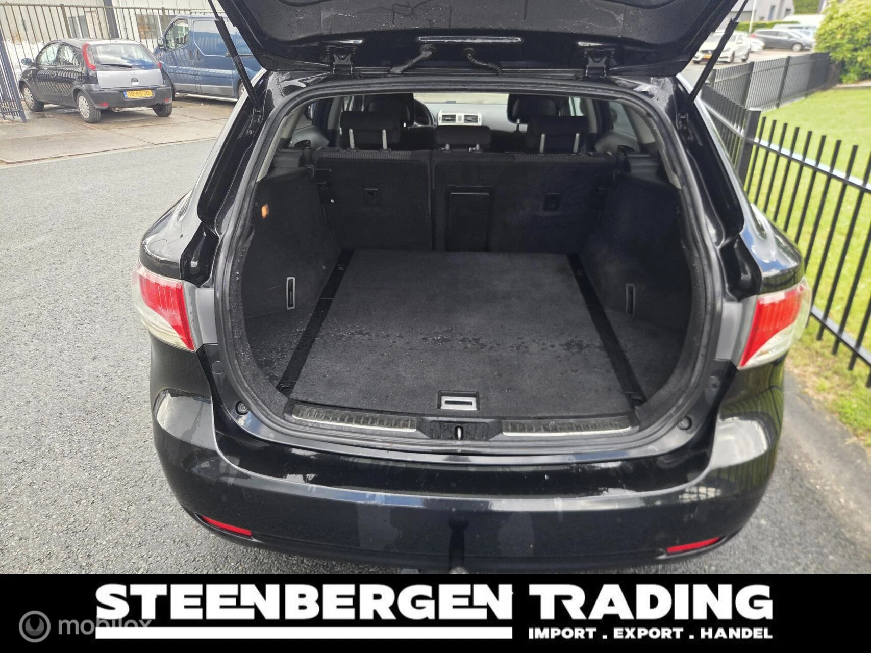 Hoofdafbeelding Toyota Avensis