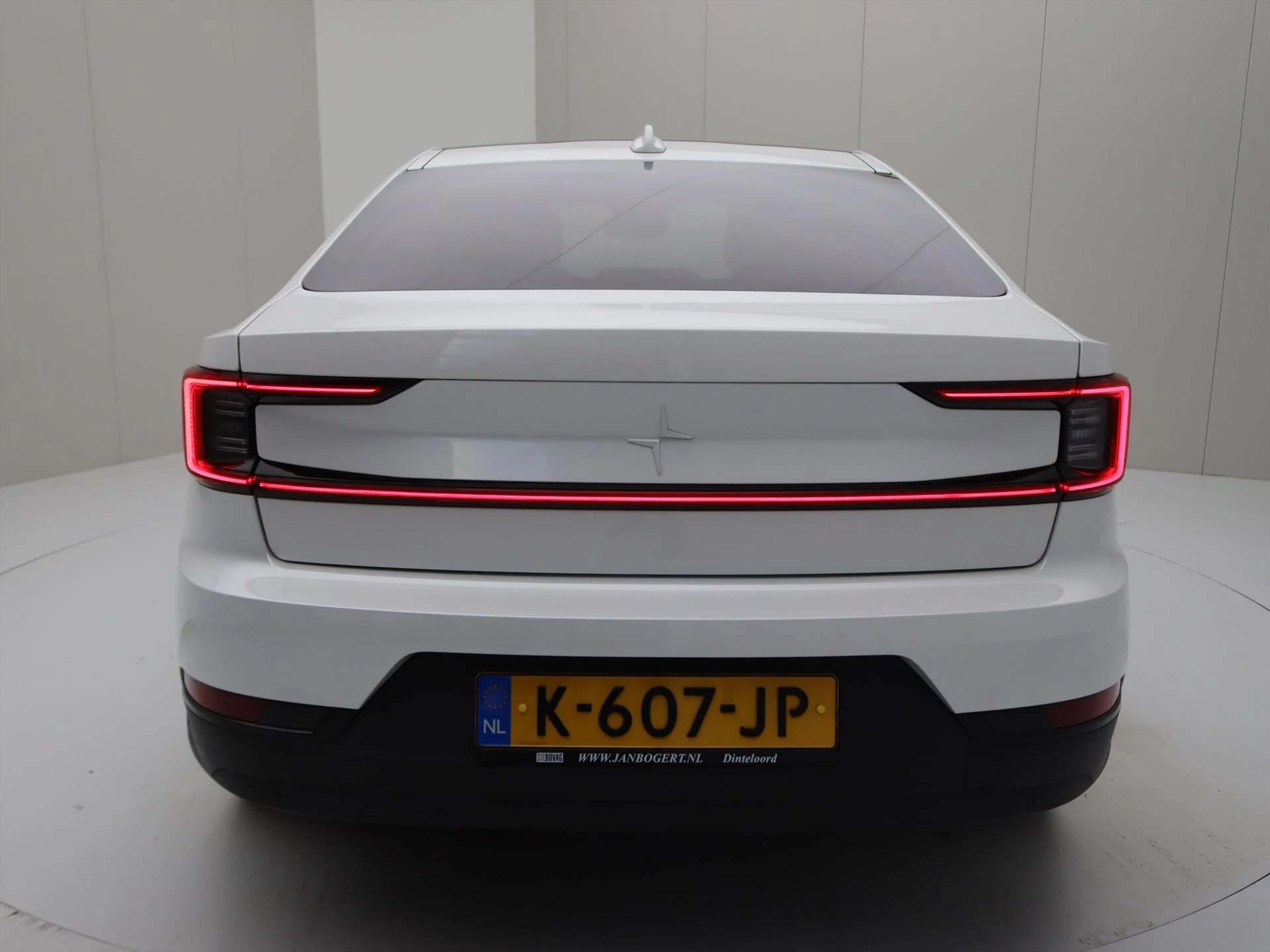 Hoofdafbeelding Polestar 2