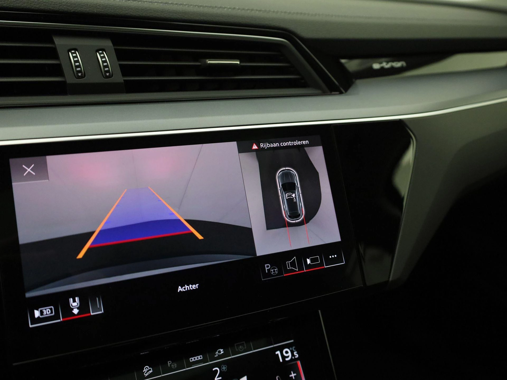 Hoofdafbeelding Audi Q8 e-tron