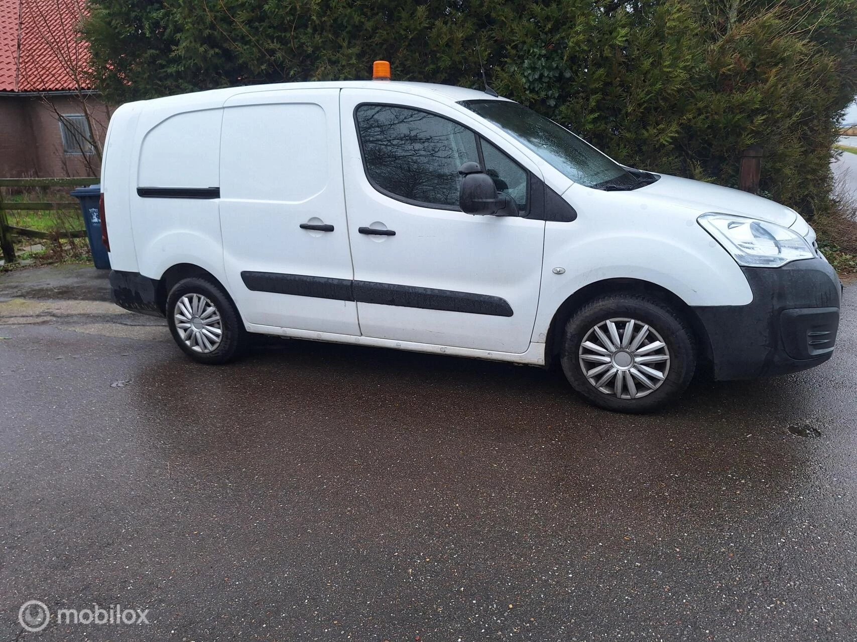 Hoofdafbeelding Peugeot Partner