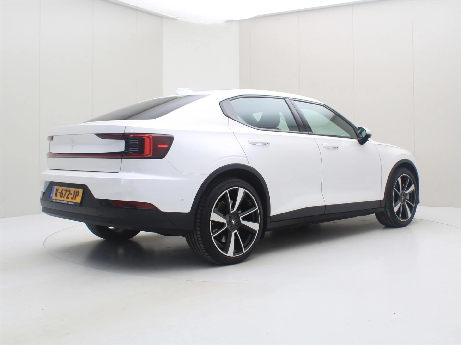 Hoofdafbeelding Polestar 2