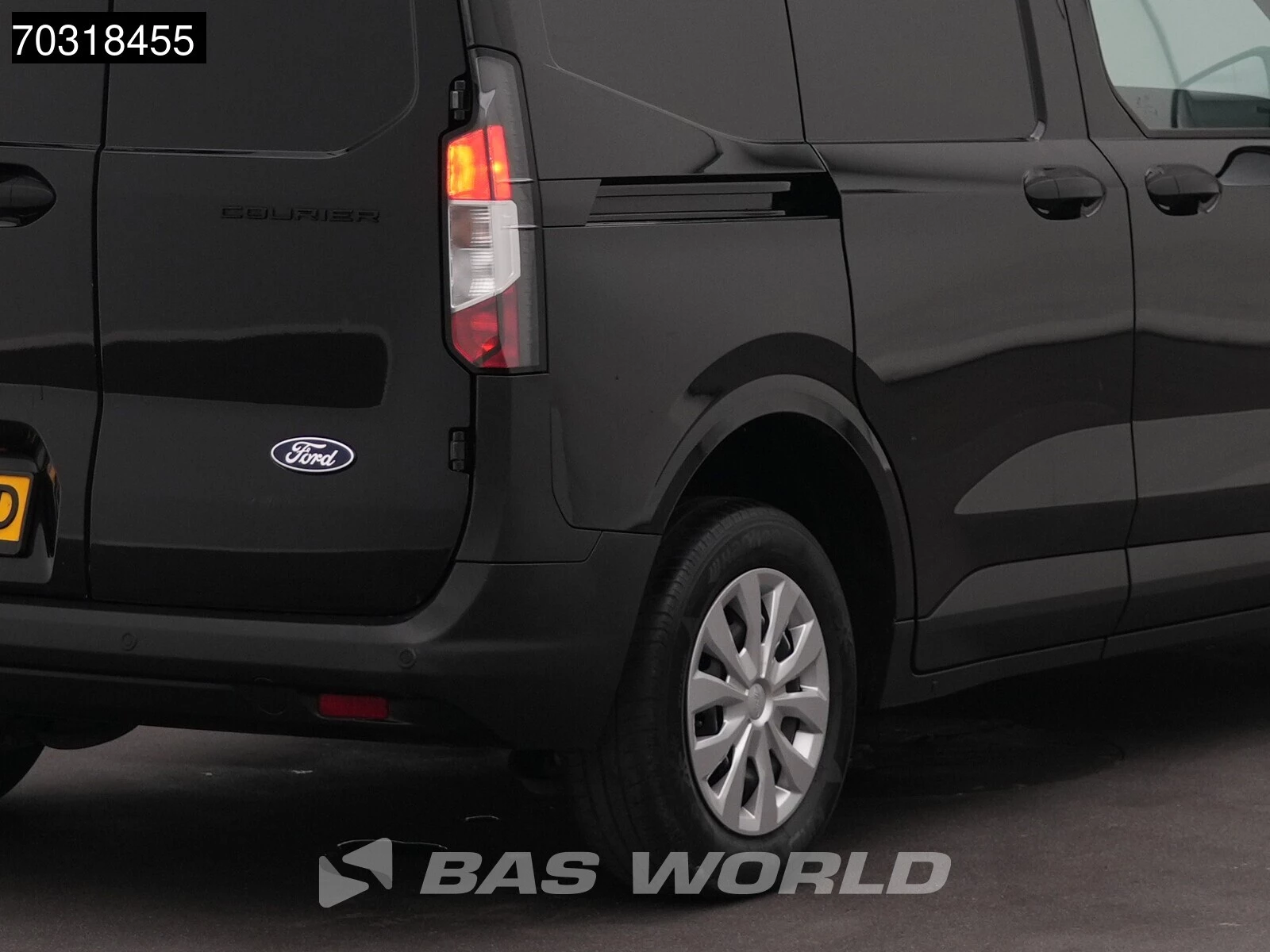 Hoofdafbeelding Ford Transit Courier