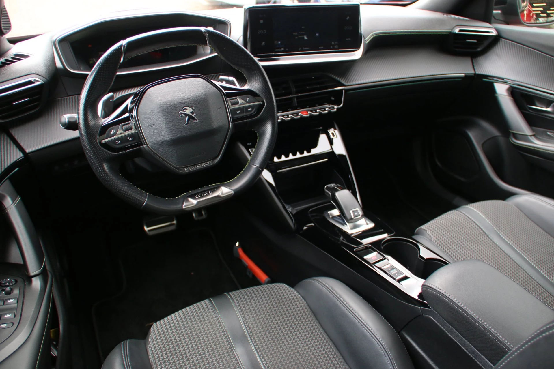 Hoofdafbeelding Peugeot 2008