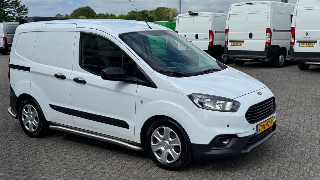 Hoofdafbeelding Ford Transit Courier