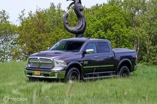 Dodge Ram 1500 5.7 V8 Quad Cab 6'4 LARAMIE