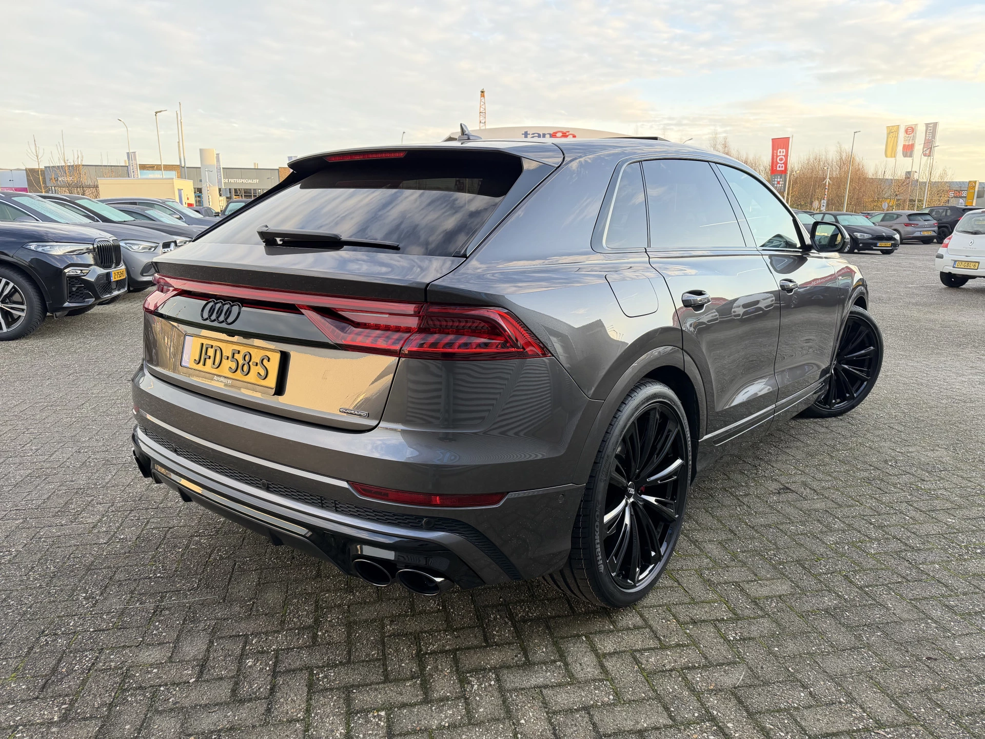 Hoofdafbeelding Audi Q8