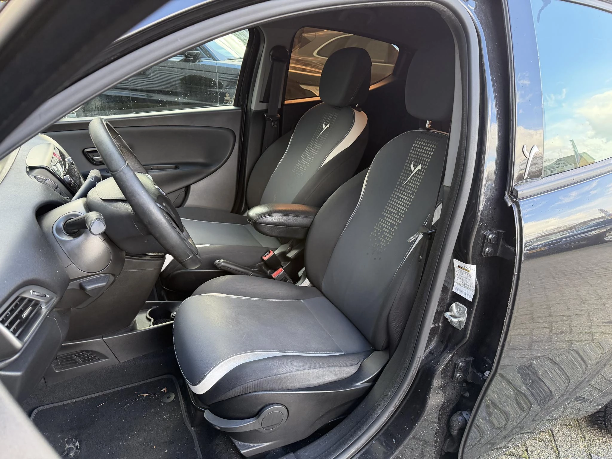 Hoofdafbeelding Lancia Ypsilon