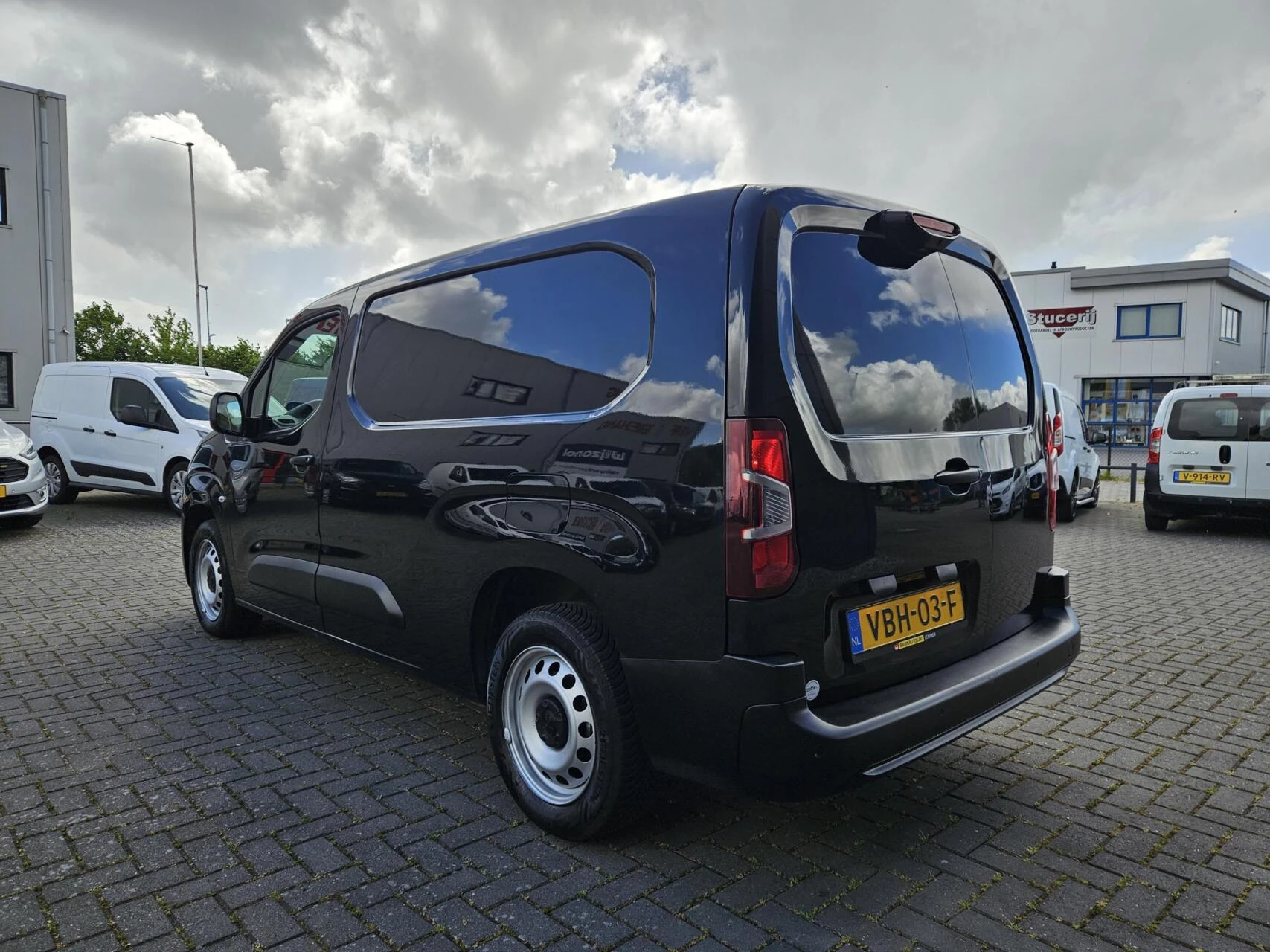 Hoofdafbeelding Peugeot Partner