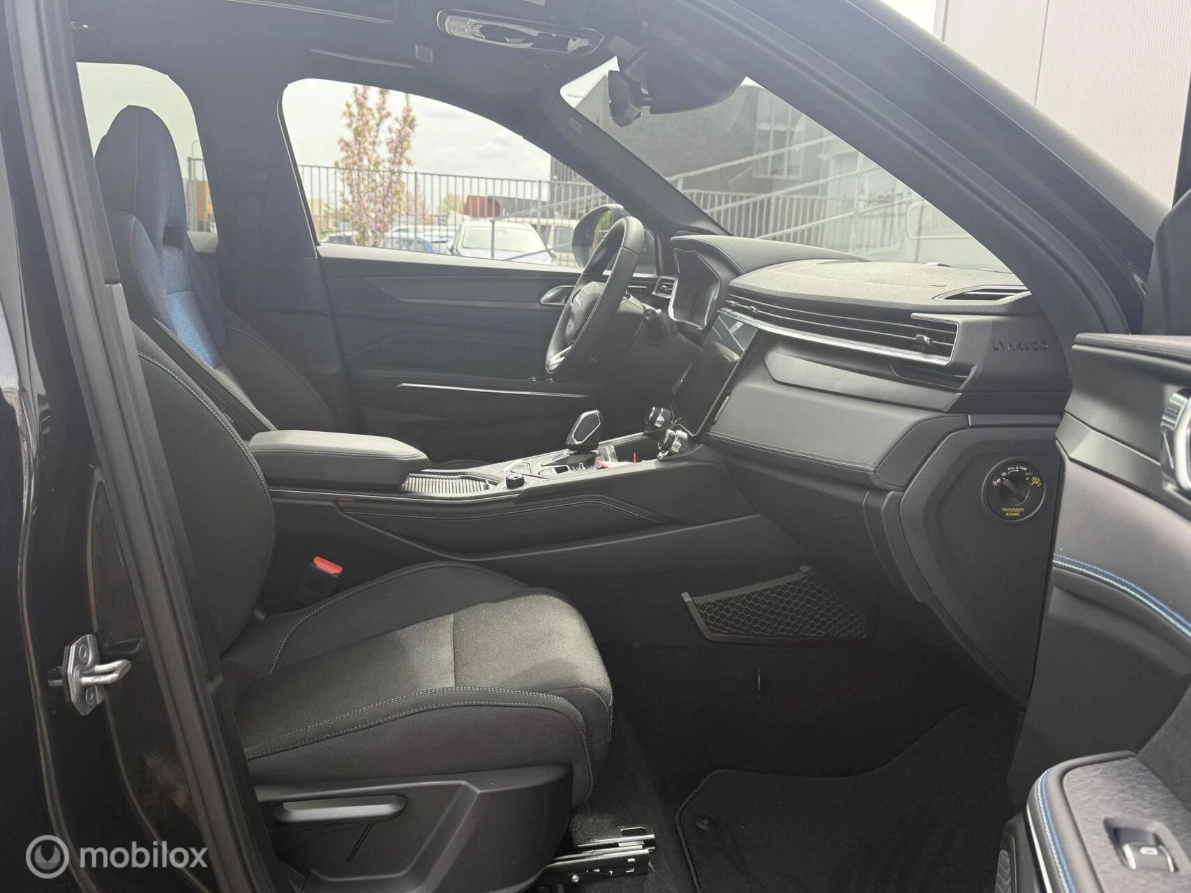 Hoofdafbeelding Lynk & Co 01