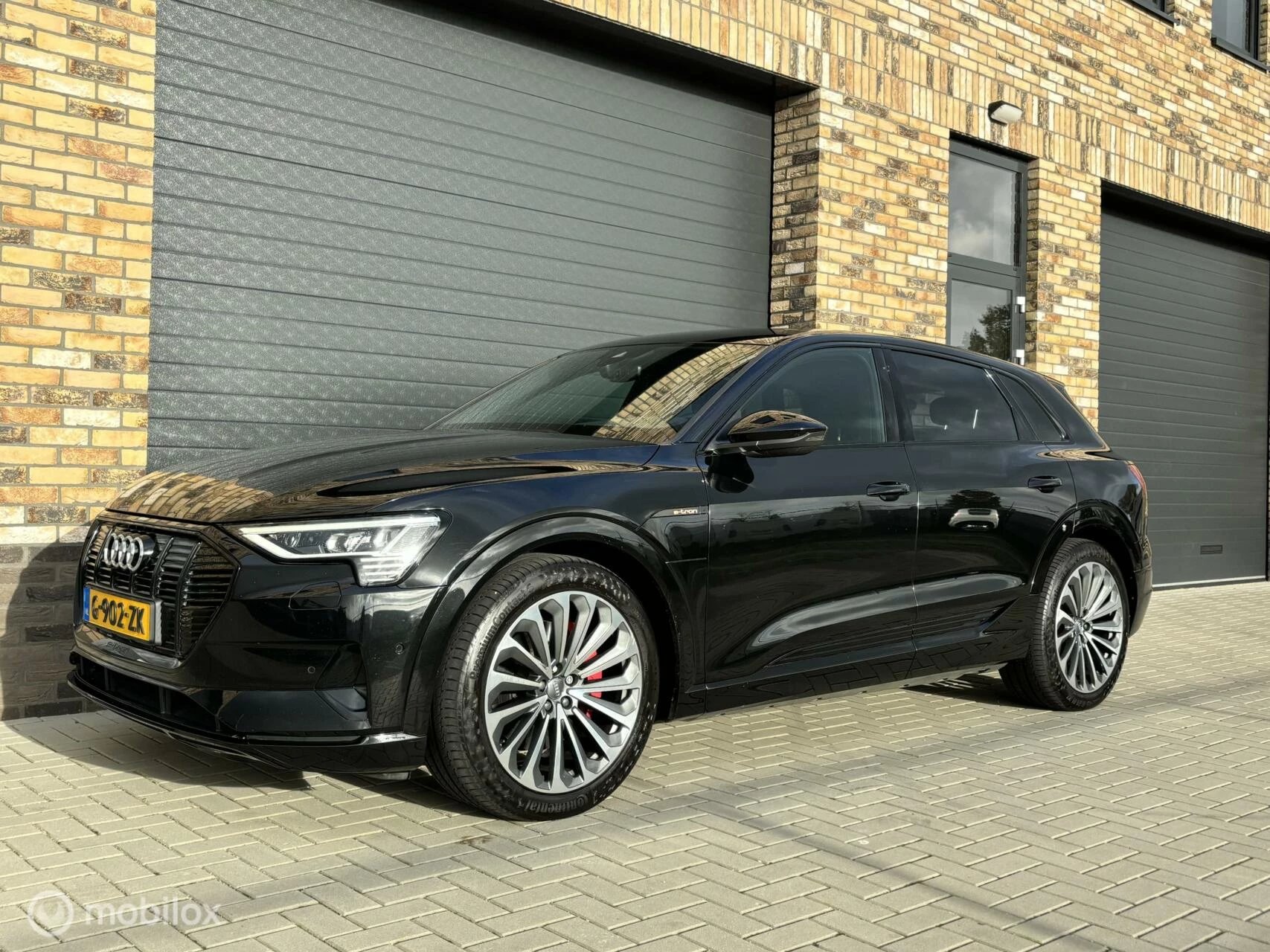 Hoofdafbeelding Audi e-tron