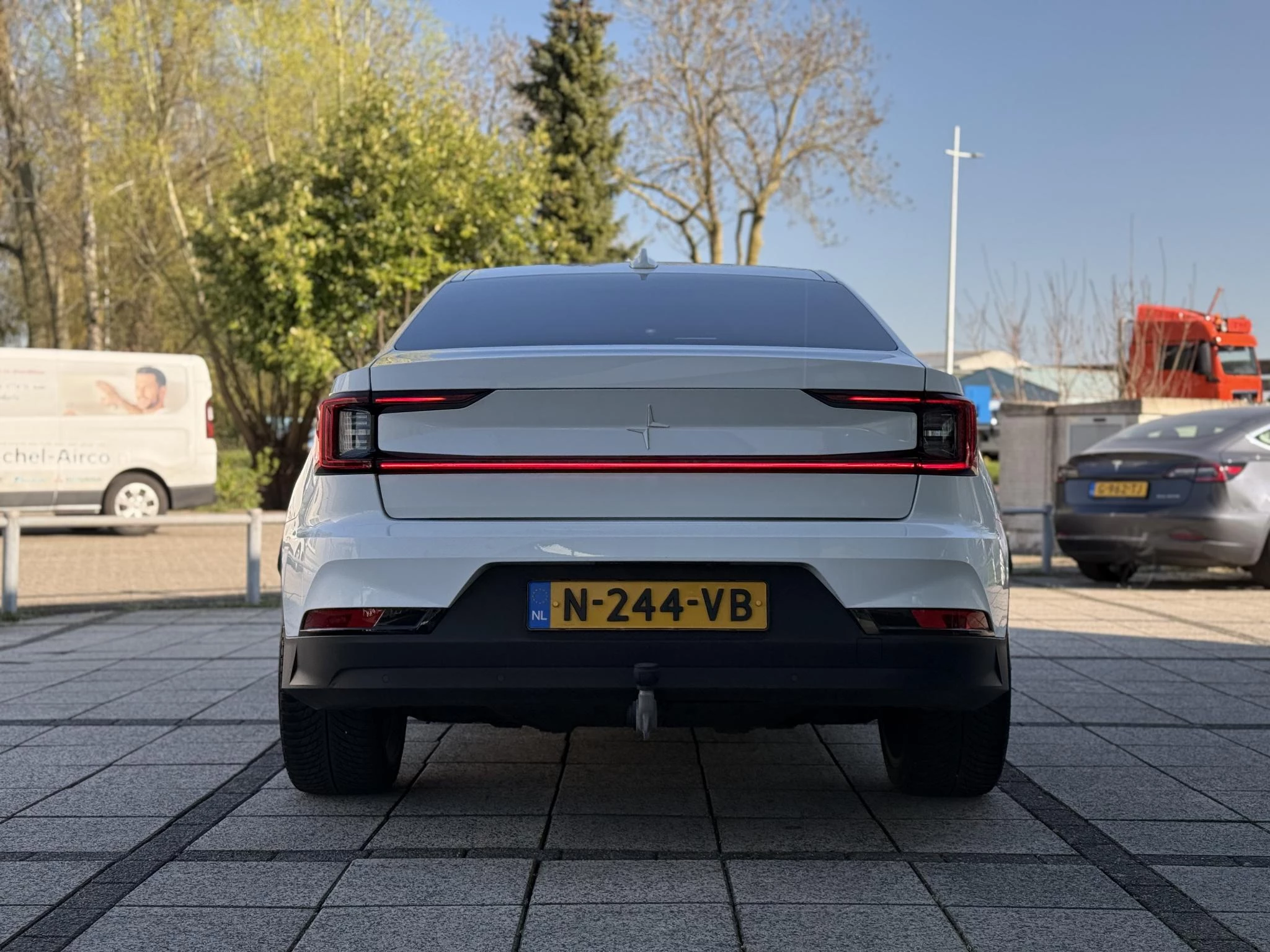 Hoofdafbeelding Polestar 2