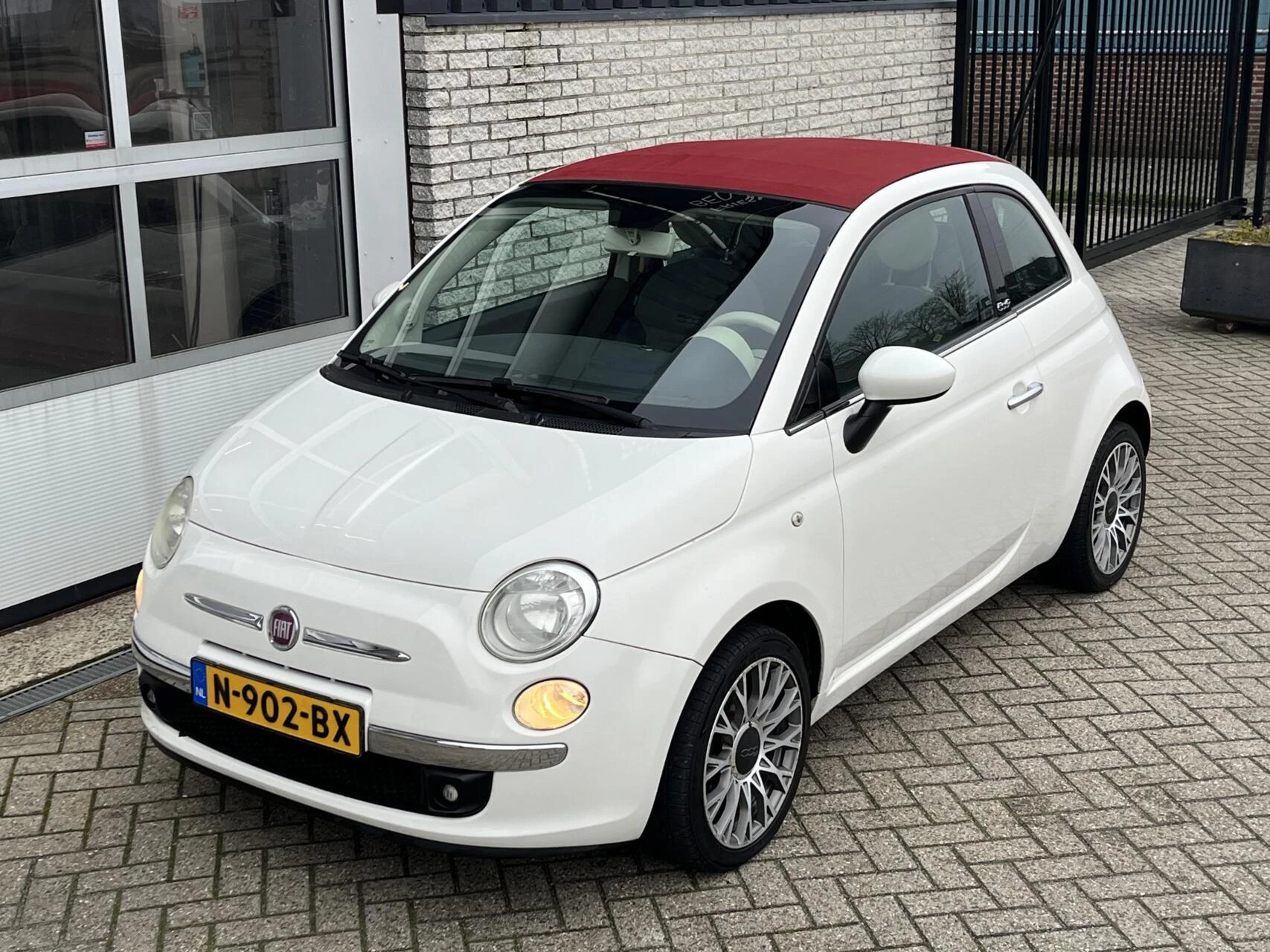 Hoofdafbeelding Fiat 500C