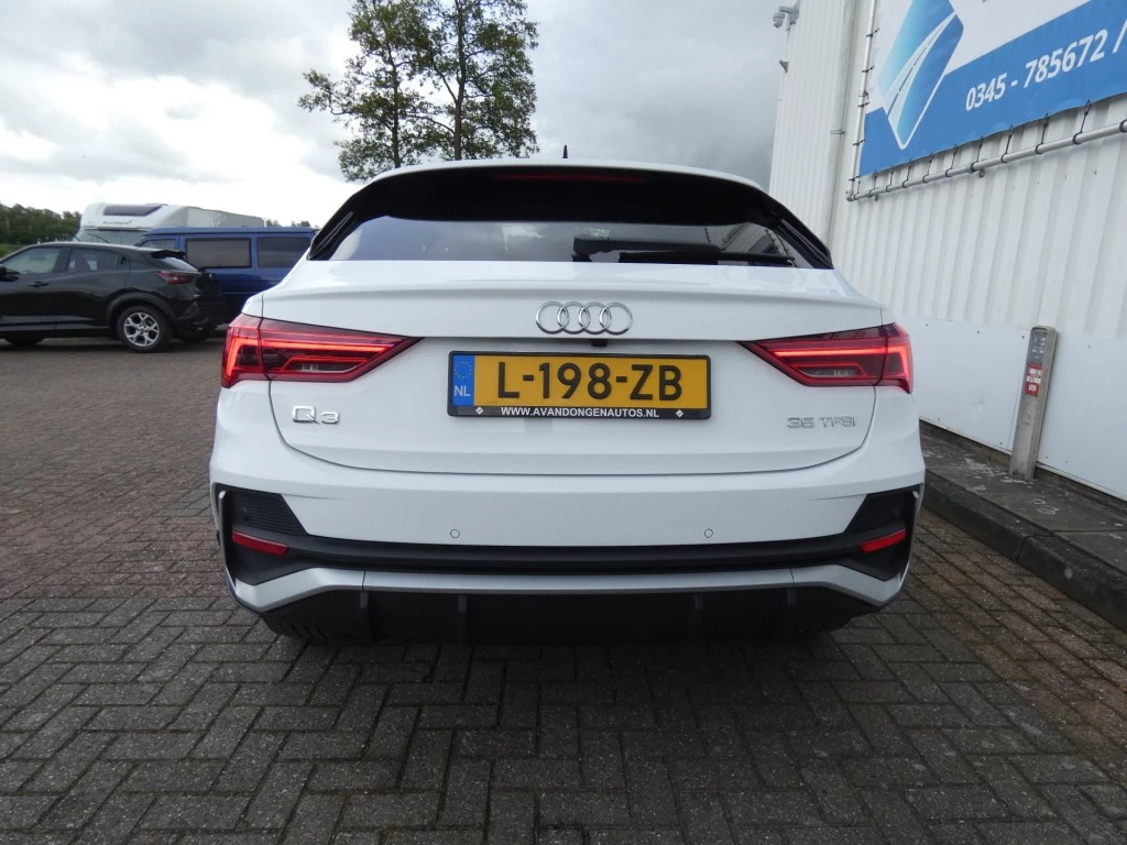Hoofdafbeelding Audi Q3