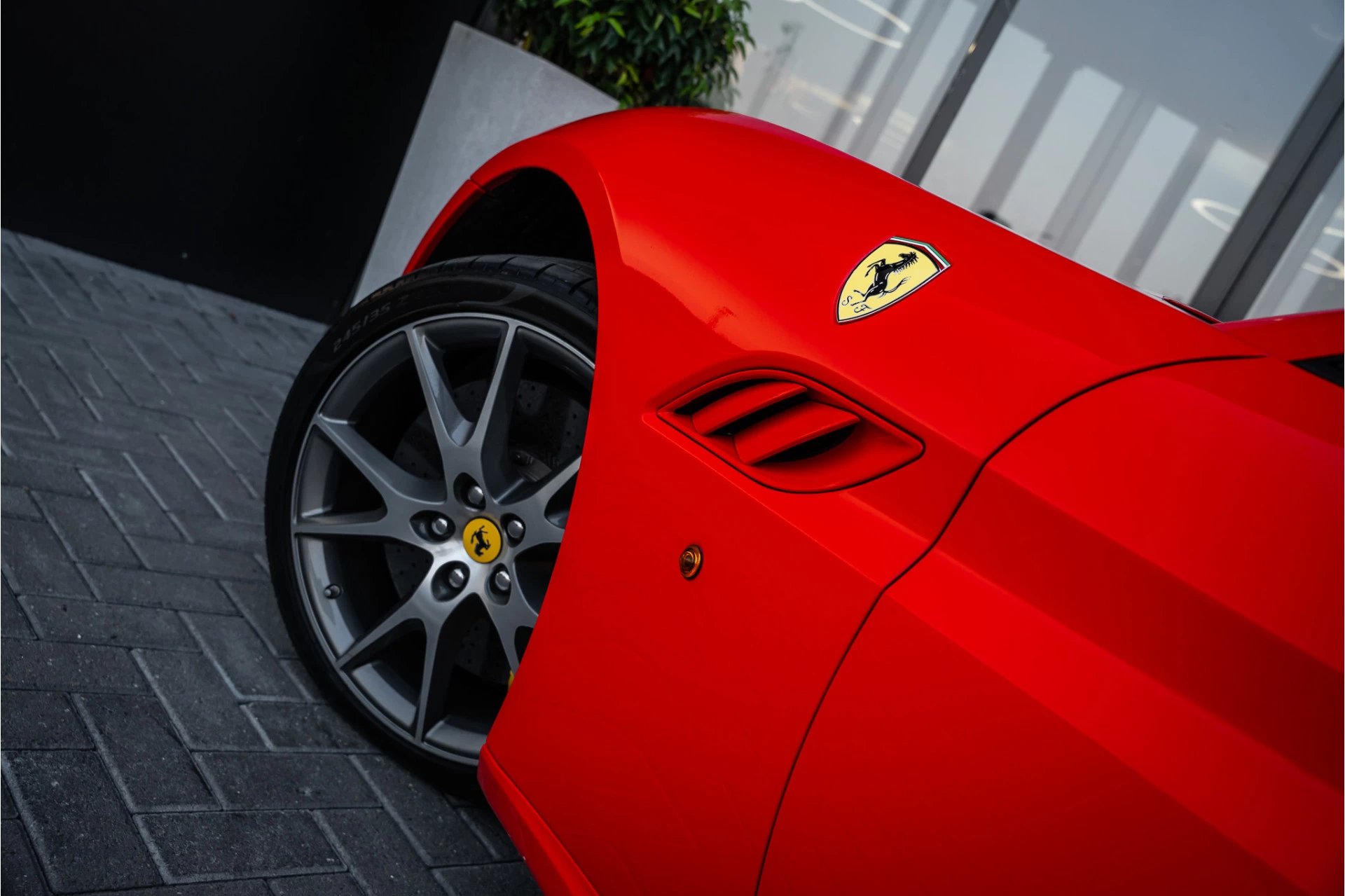 Hoofdafbeelding Ferrari California