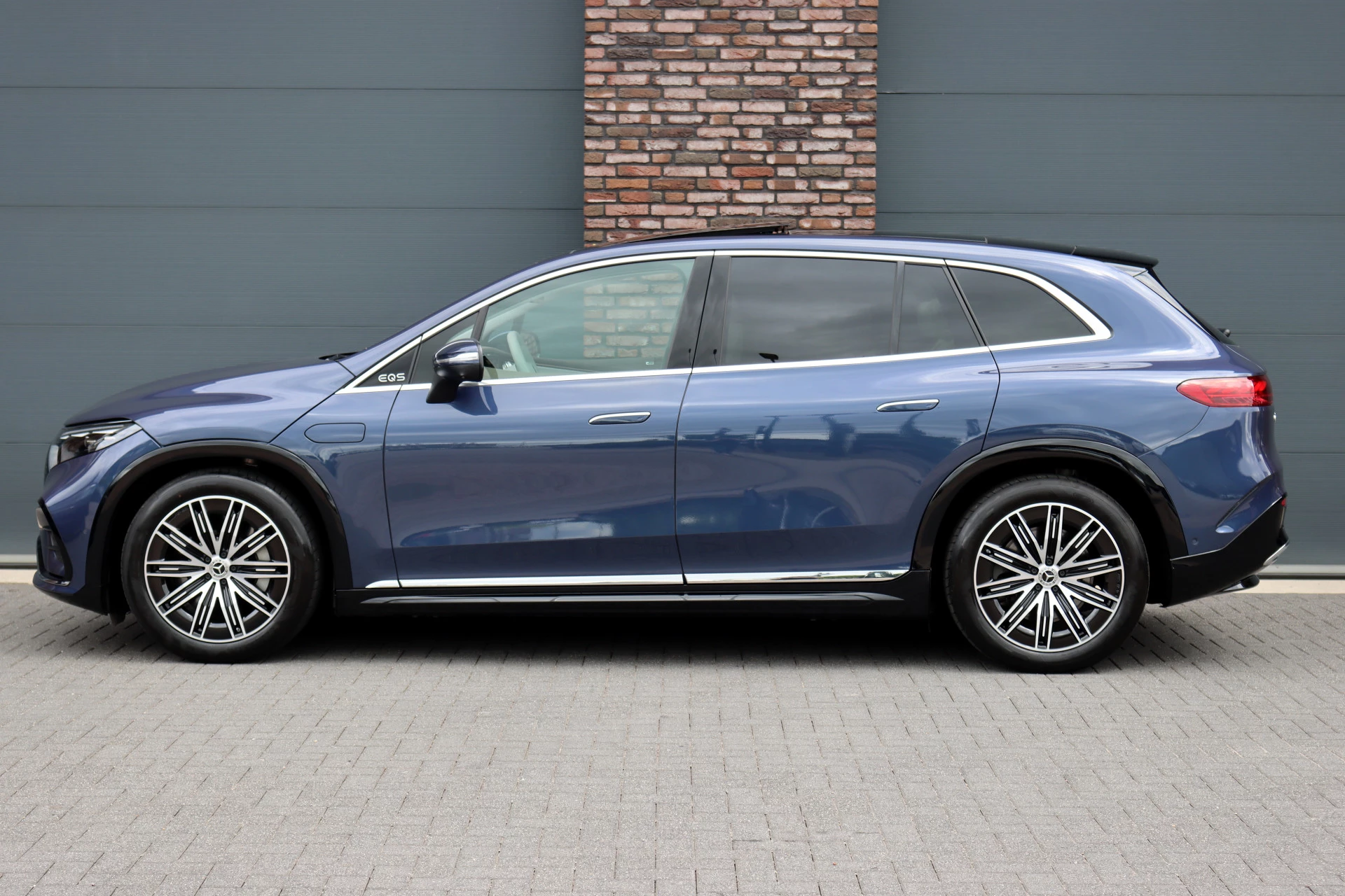 Hoofdafbeelding Mercedes-Benz EQS