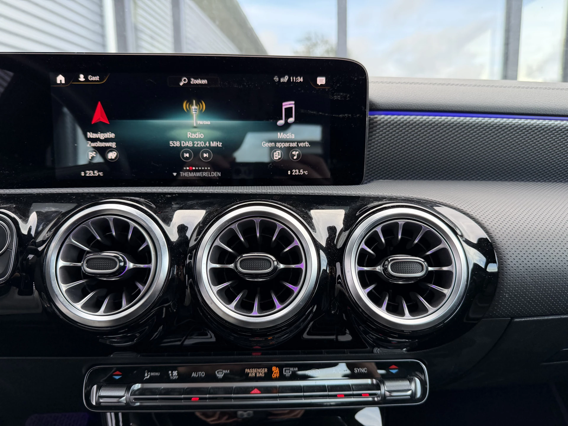 Hoofdafbeelding Mercedes-Benz CLA