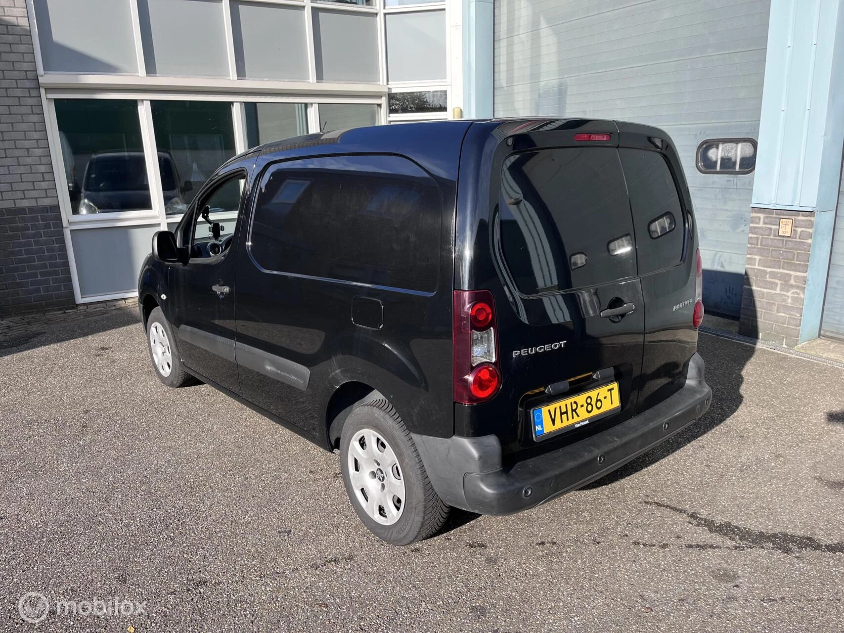 Hoofdafbeelding Peugeot Partner